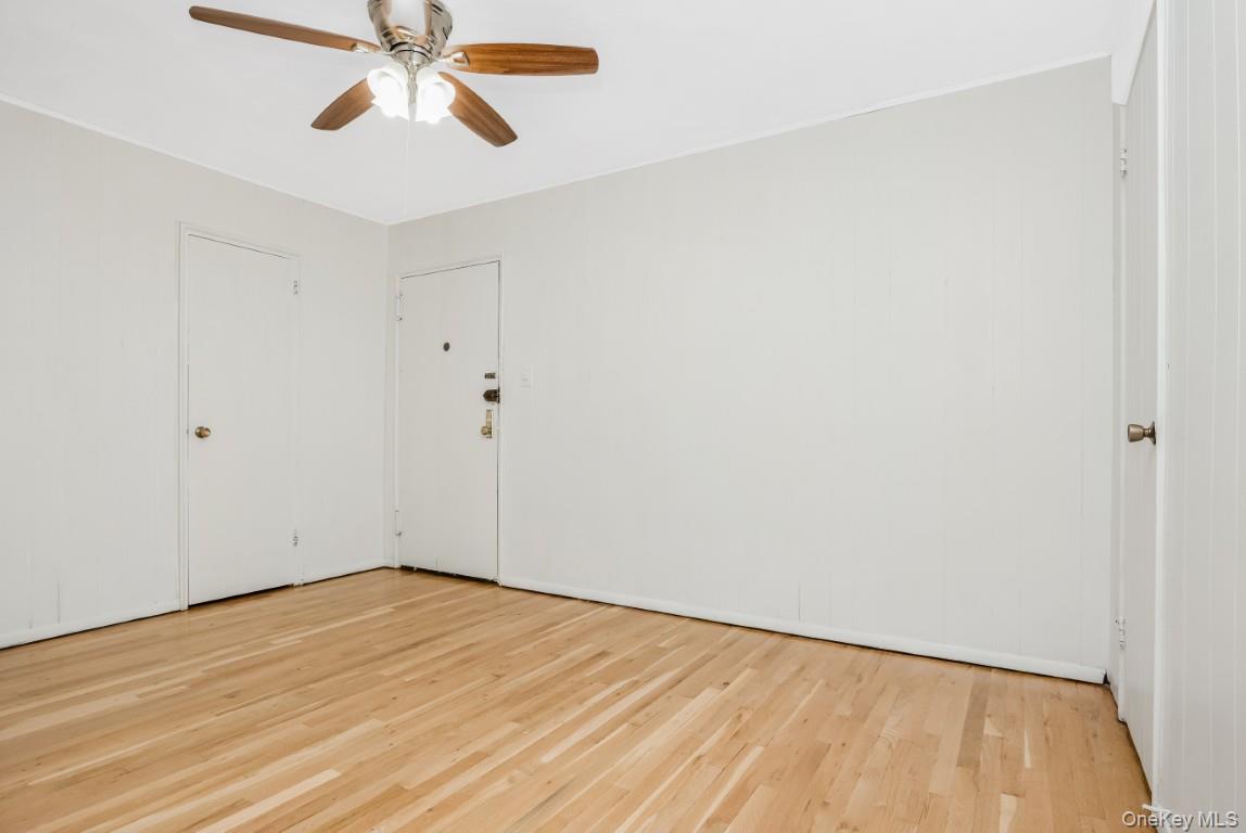 18-40 211th Street 4a Property Photo 10