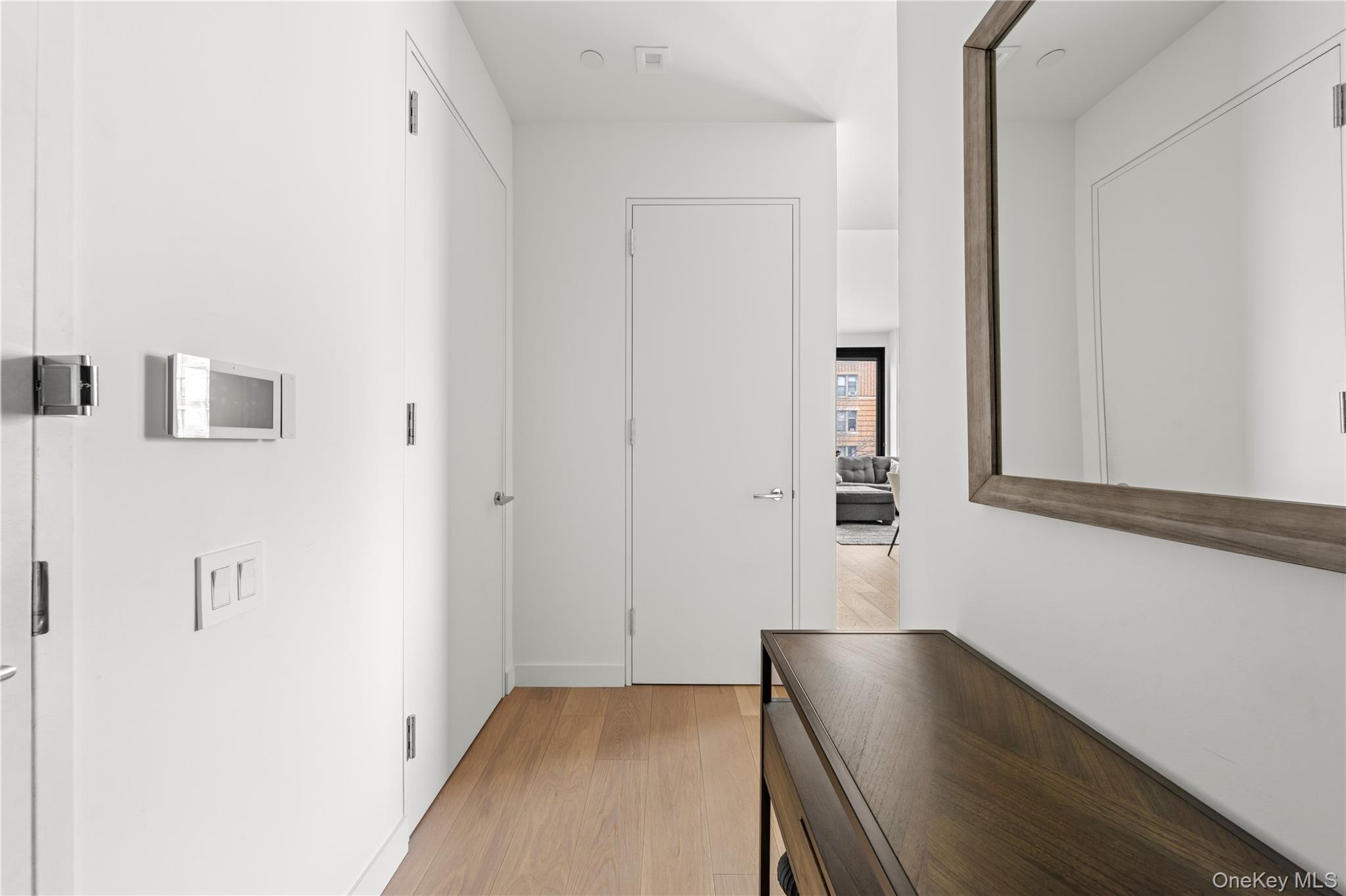 21-21 31st Street 2l Property Photo 9