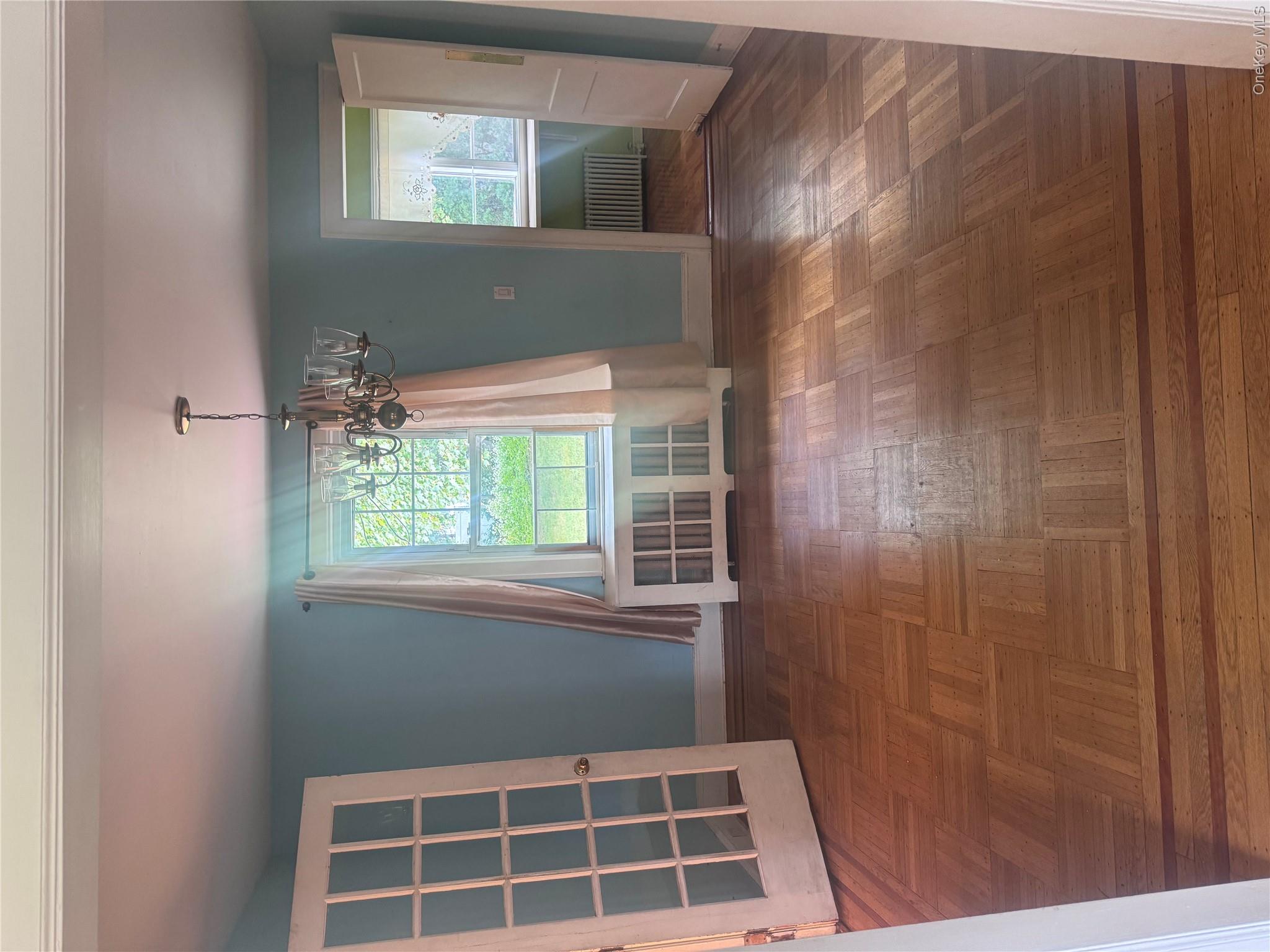89 N Bergen Place Property Photo 2
