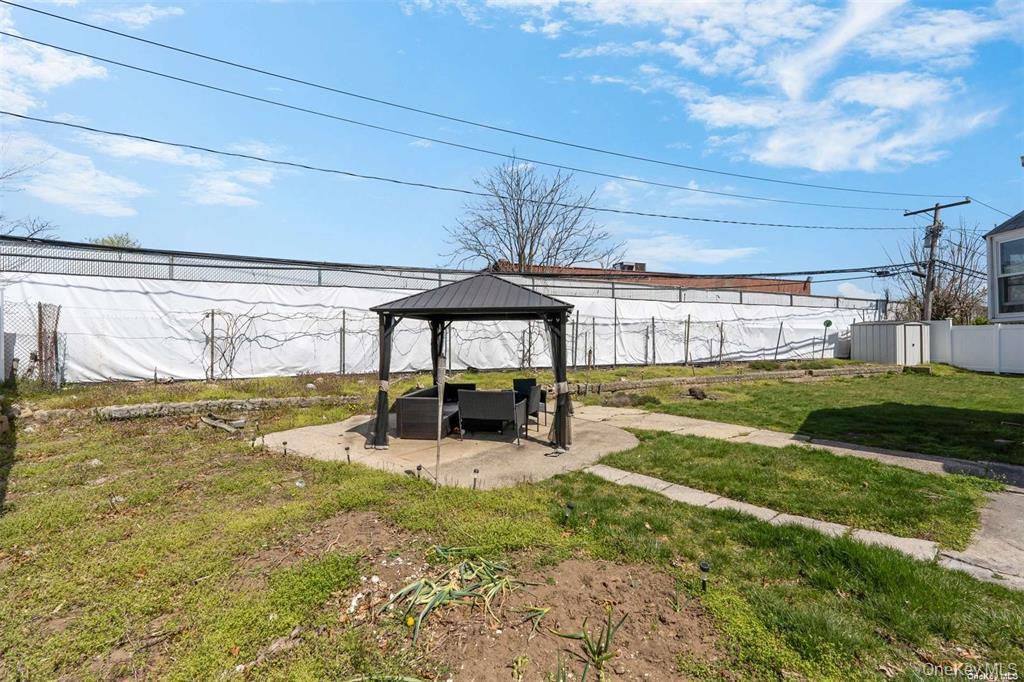 74 Caroline Avenue Property Photo 16