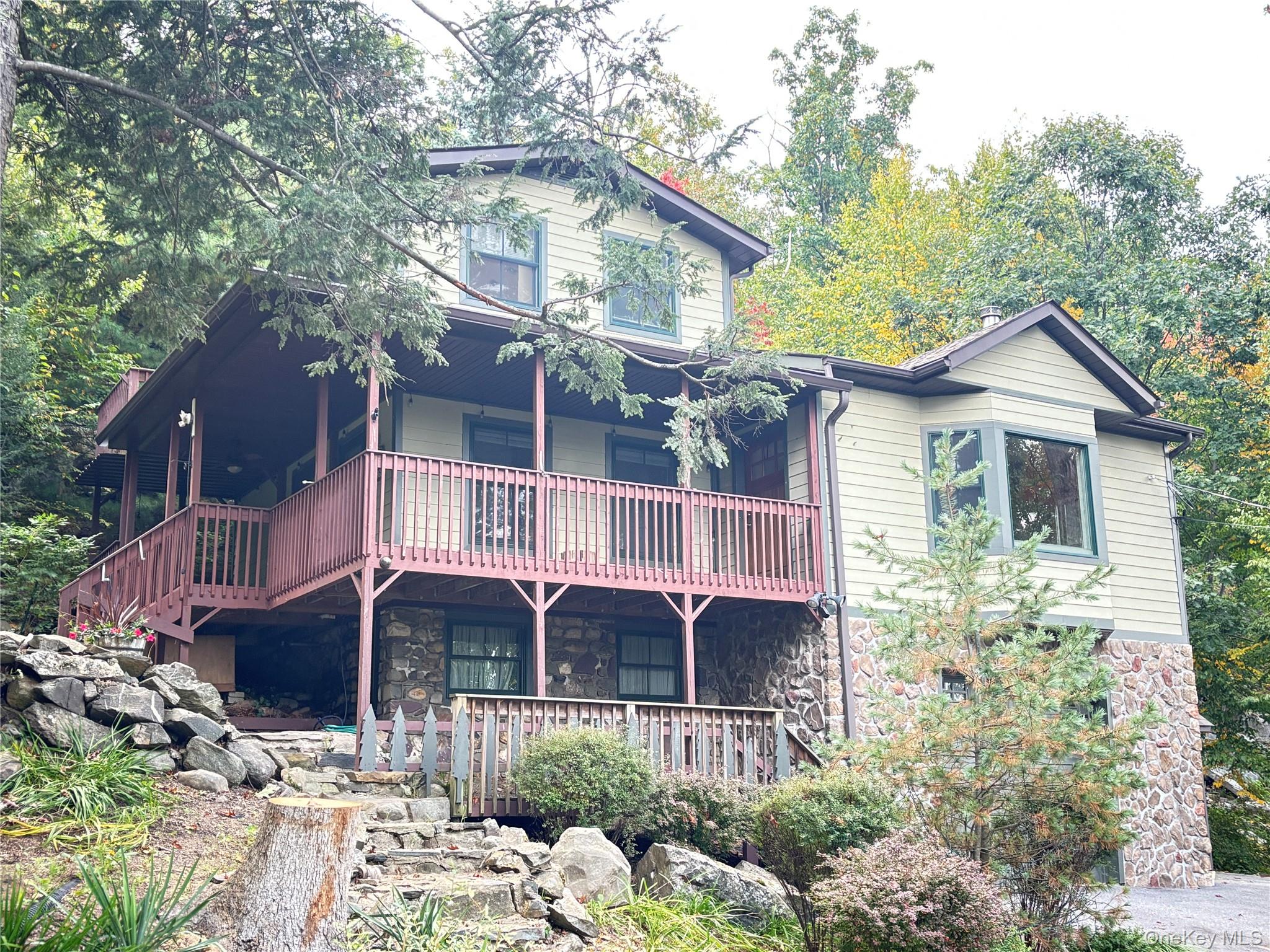 22 Deer Trail Property Photo 2