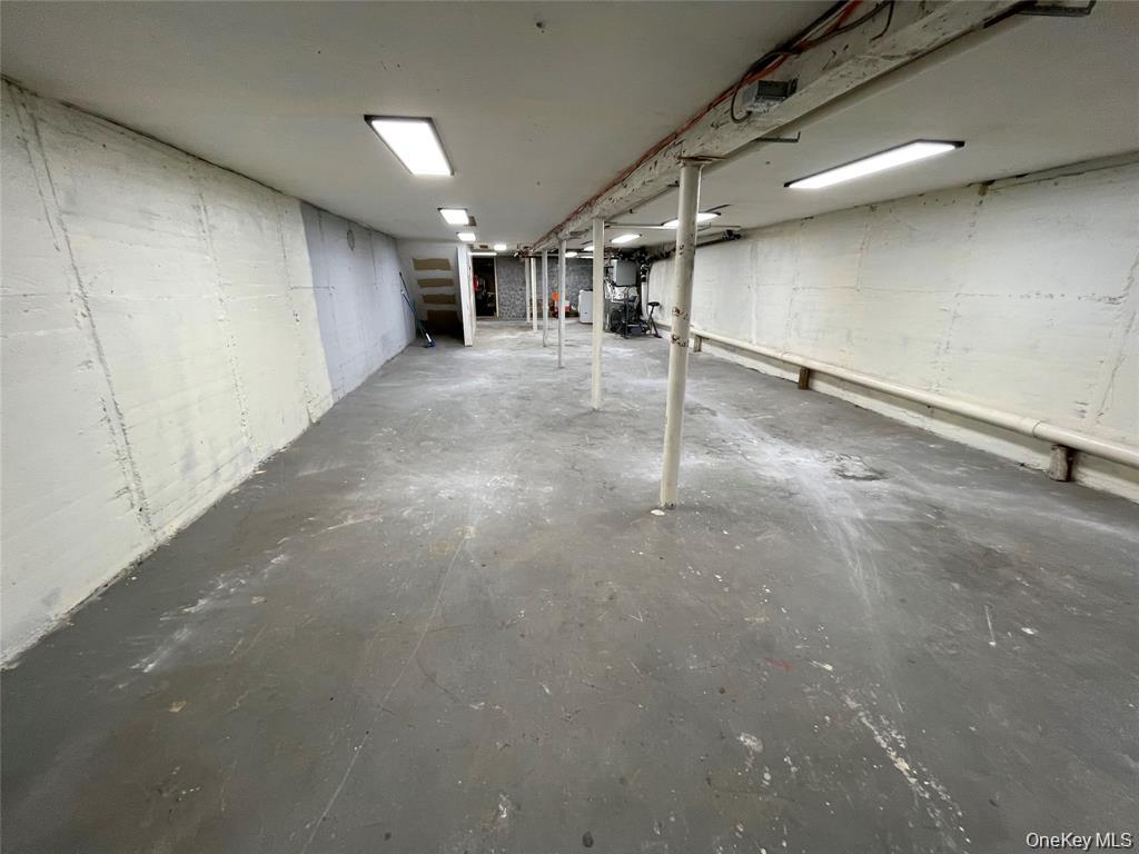 288 Hempstead Avenue Property Photo 15