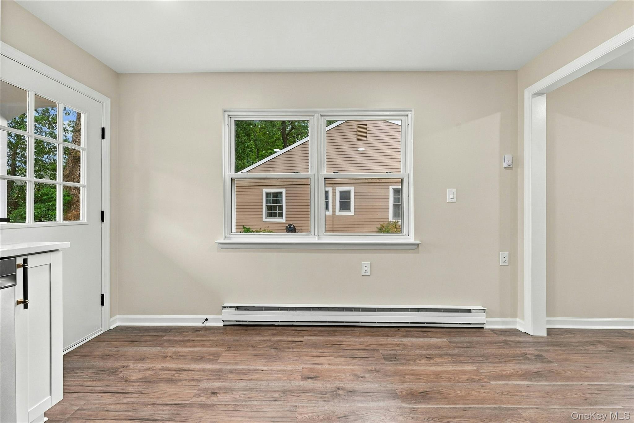 257 Edinburgh Drive Property Photo 5