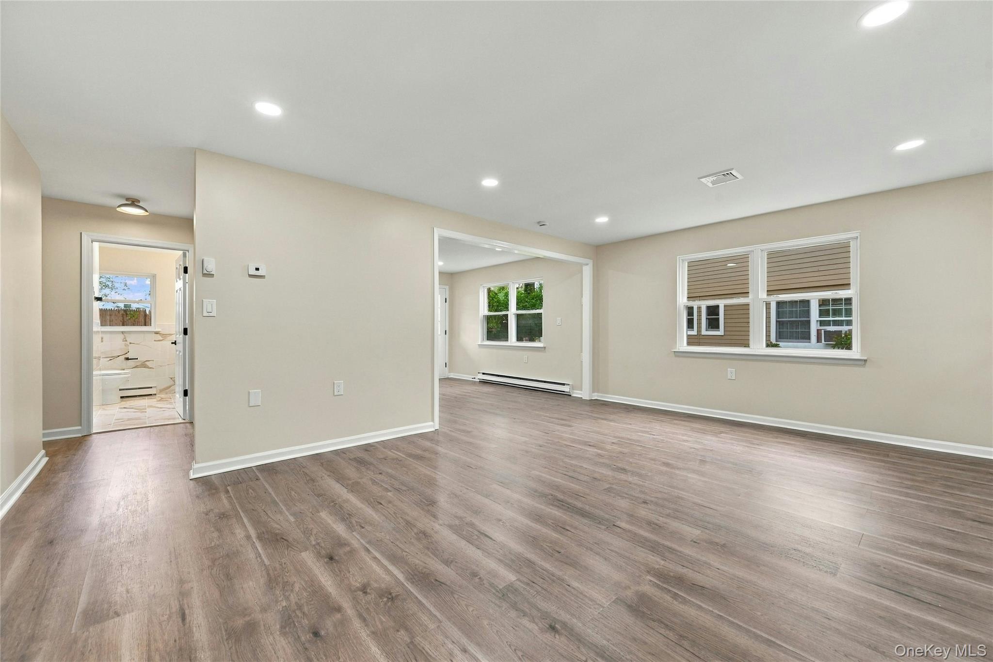 257 Edinburgh Drive Property Photo 6