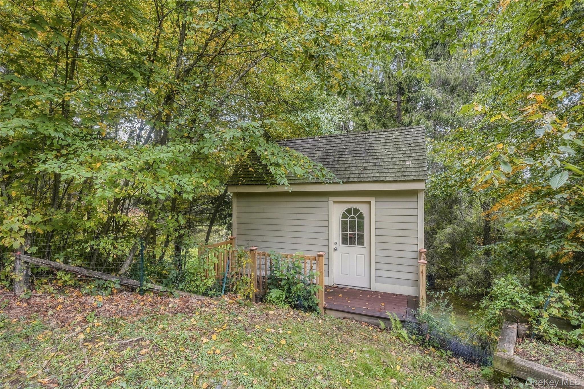 191 N Smith Road Property Photo 43
