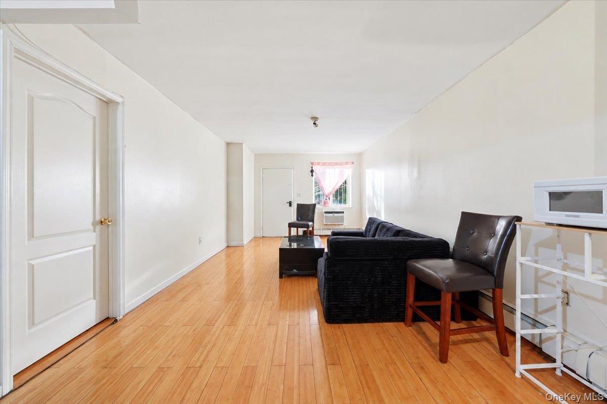 2050 Arthur Avenue Property Photo 5