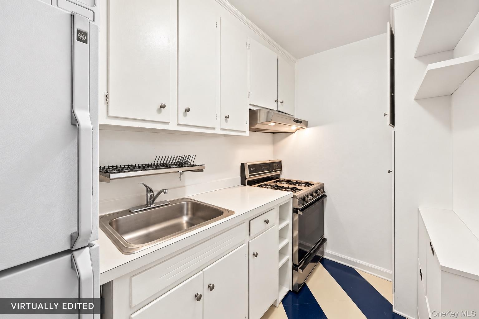 31-85 Crescent Street 516 Property Photo 10
