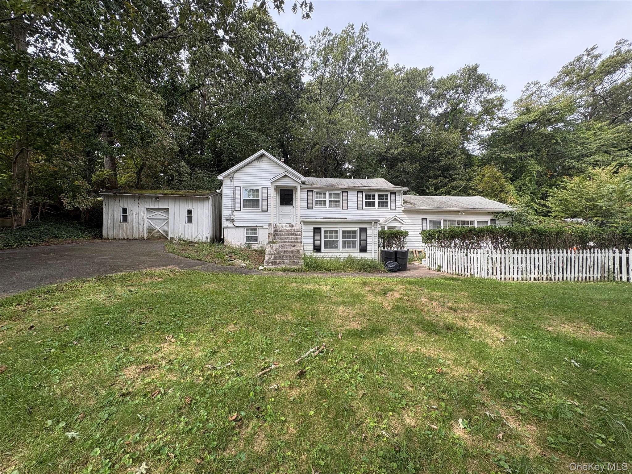 27 Shady Lane Property Photo 1