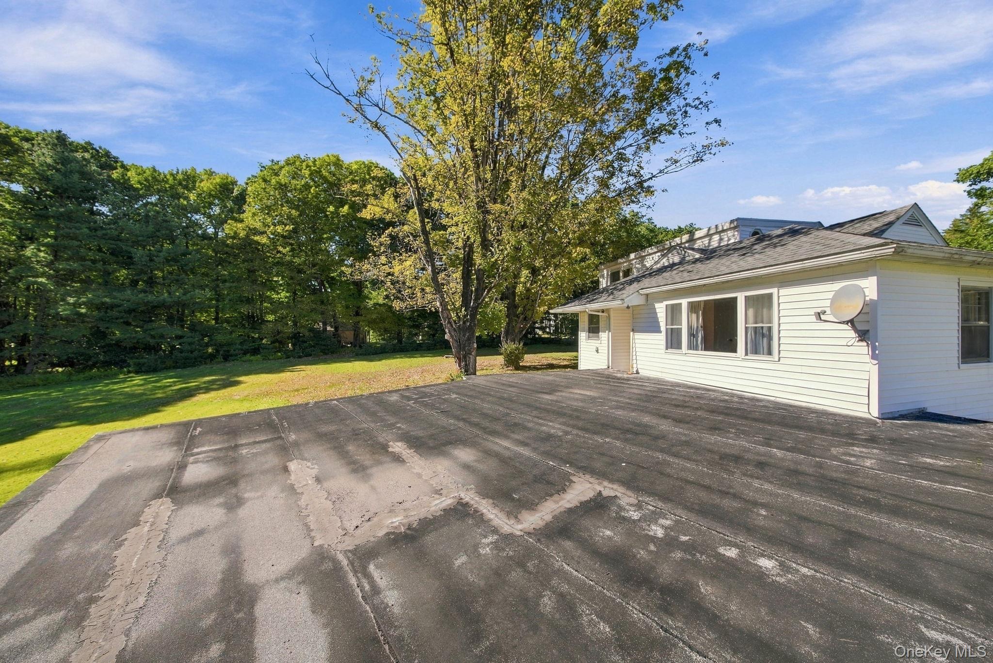 24 Wolf Lake Road Property Photo 34