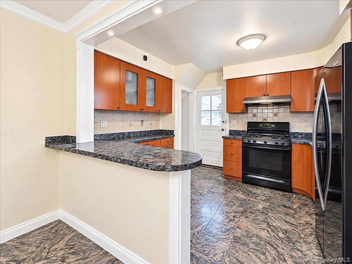 75-79 181st Street Property Photo 16