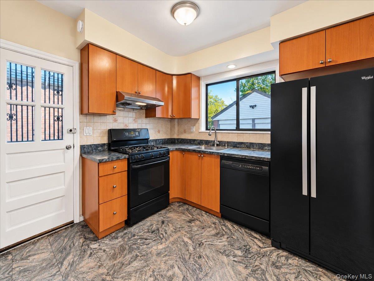 75-79 181st Street Property Photo 19