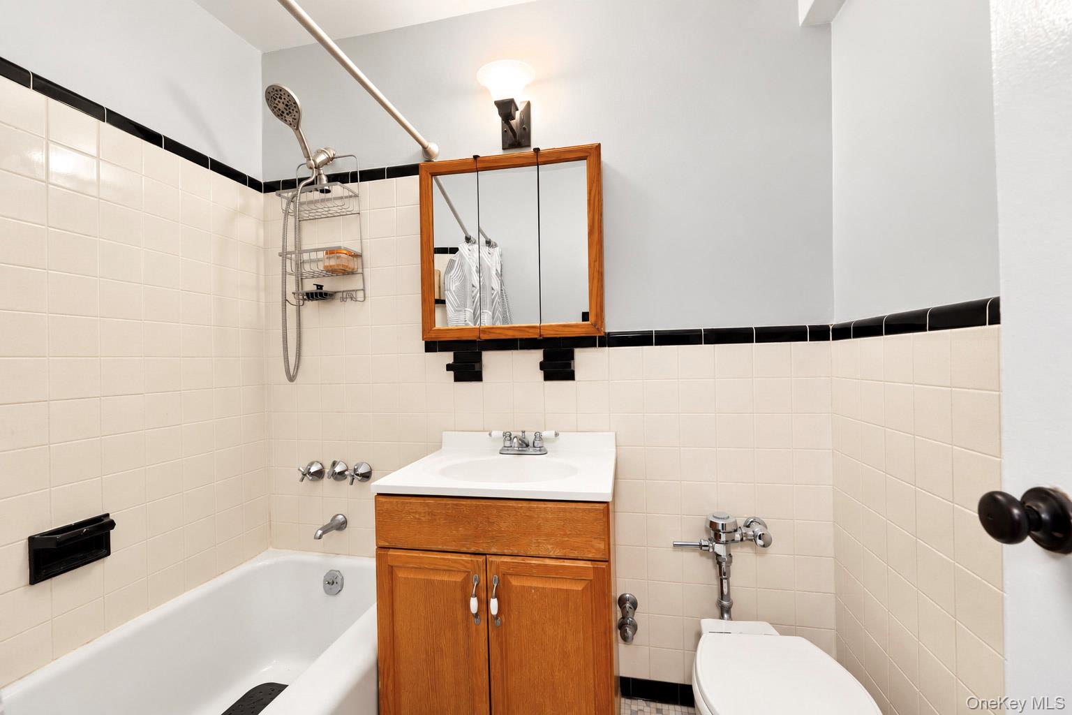 4 Sadore Lane 2w Property Photo 7