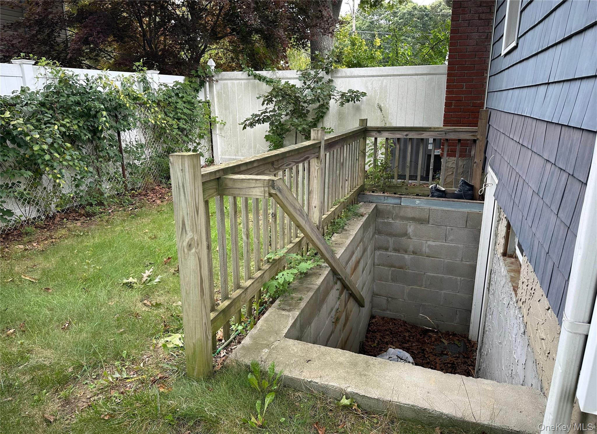 44 Floradora Drive Property Photo 18