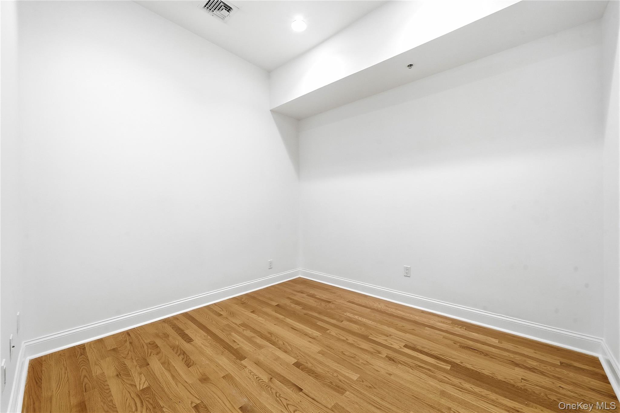 276 Main Street 2f Property Photo 12