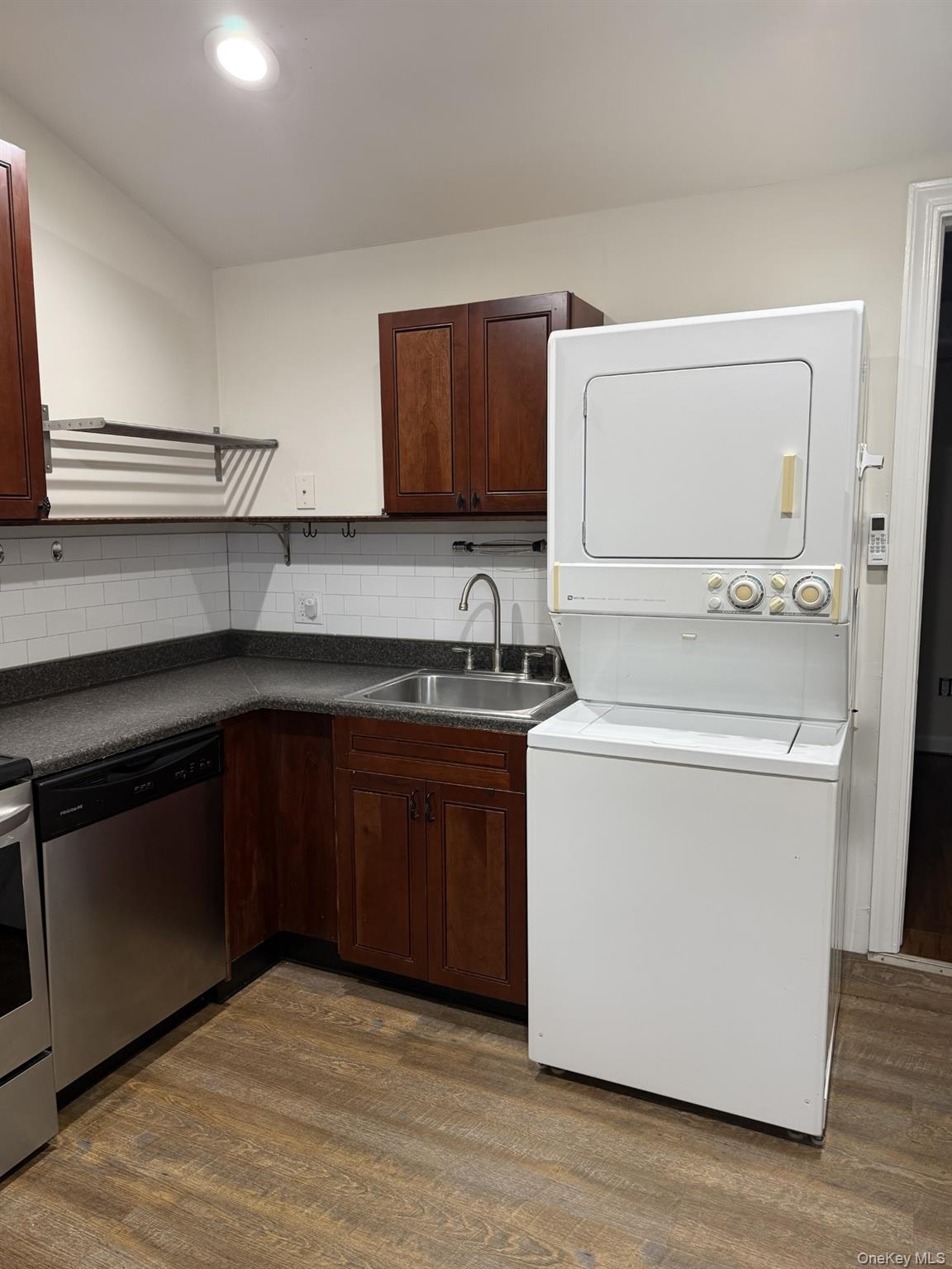 30 Orinoco Drive 1 Property Photo 3