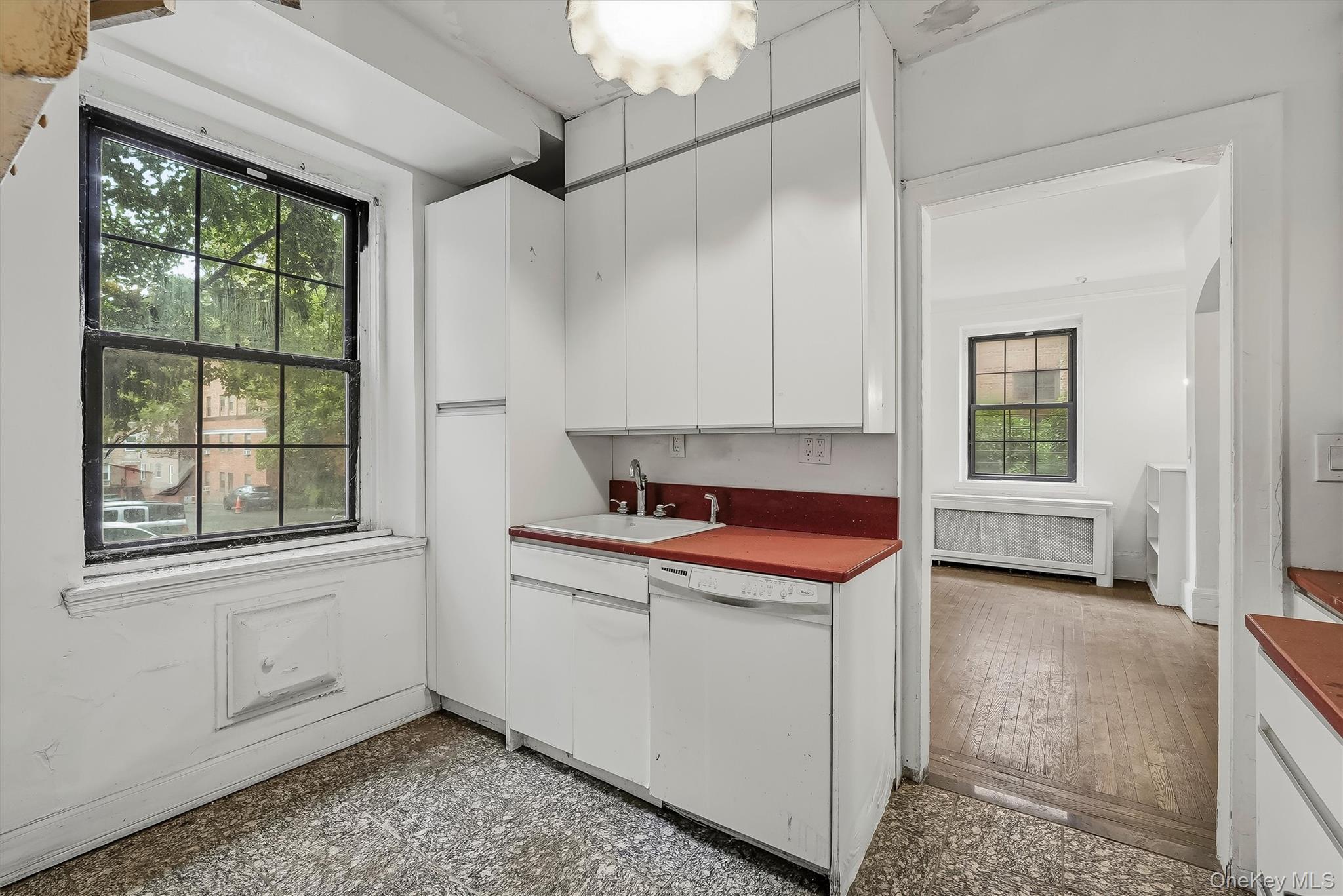 828 Bronx River Road 1ad Property Photo 19