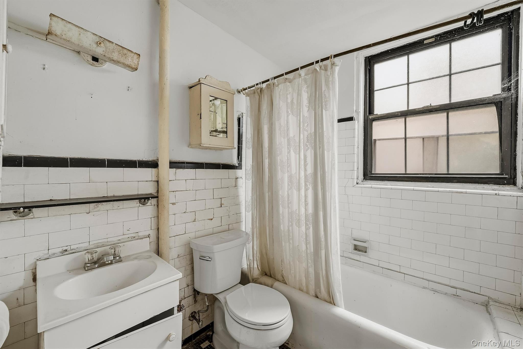 828 Bronx River Road 1ad Property Photo 23