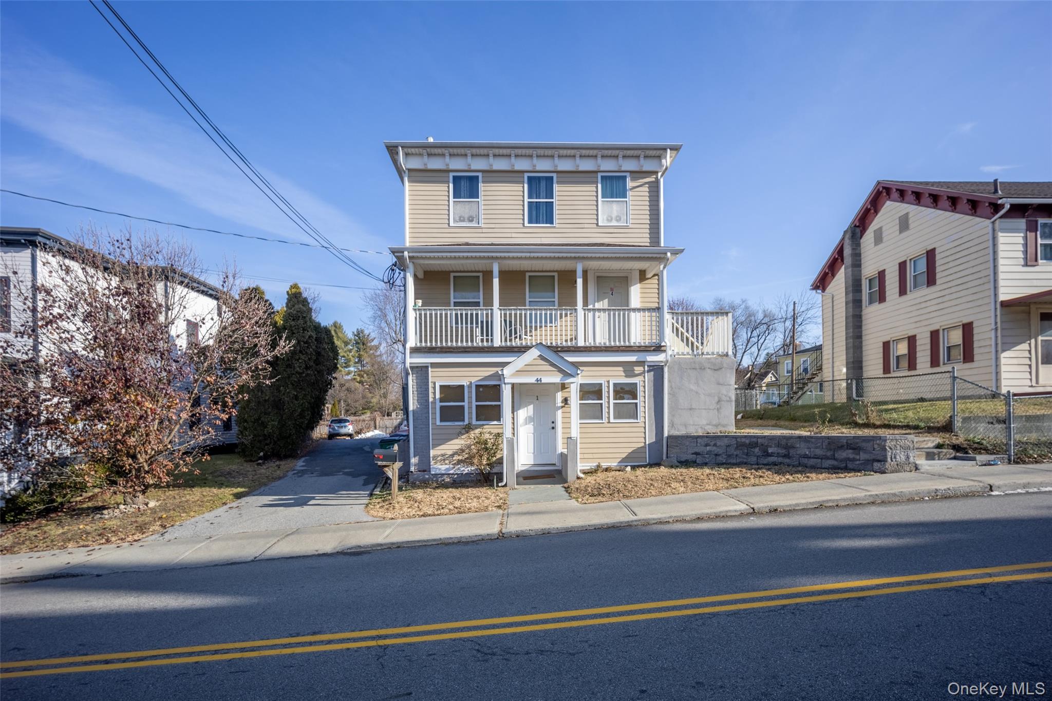 44 E Main Street 1 Property Photo 1