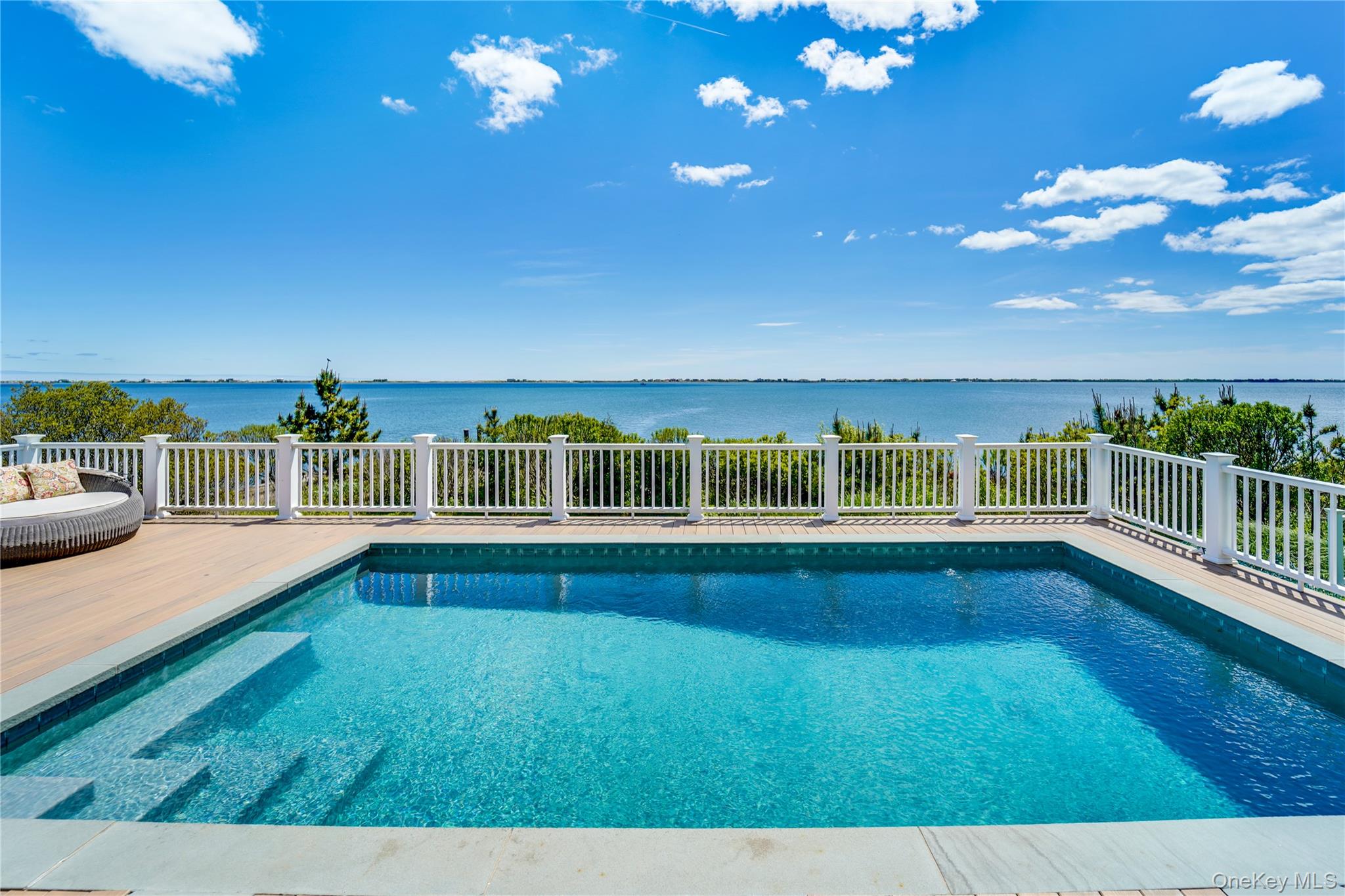43 Tarpon Road Property Photo 1