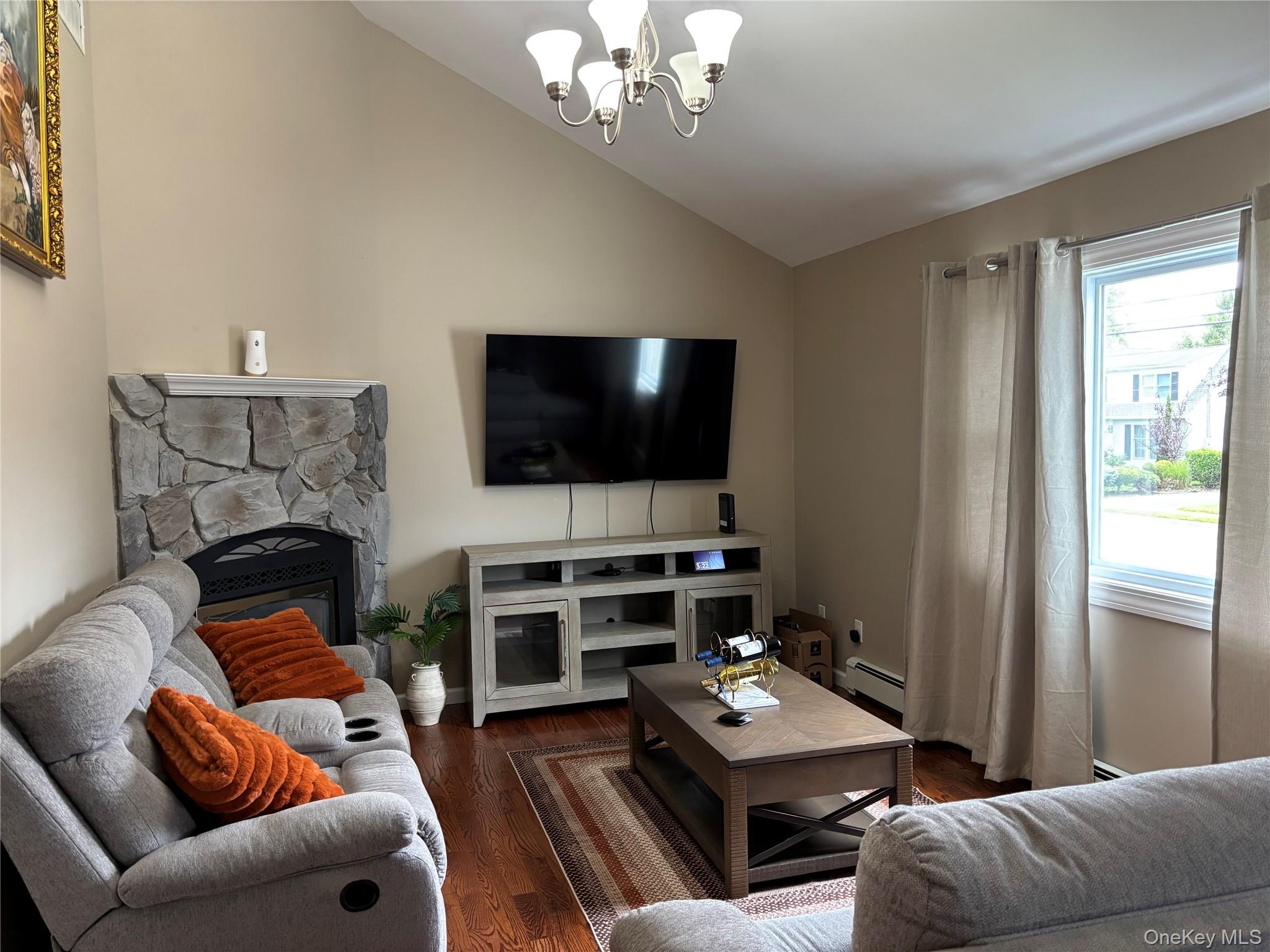 120 Lincoln Place Property Photo 5