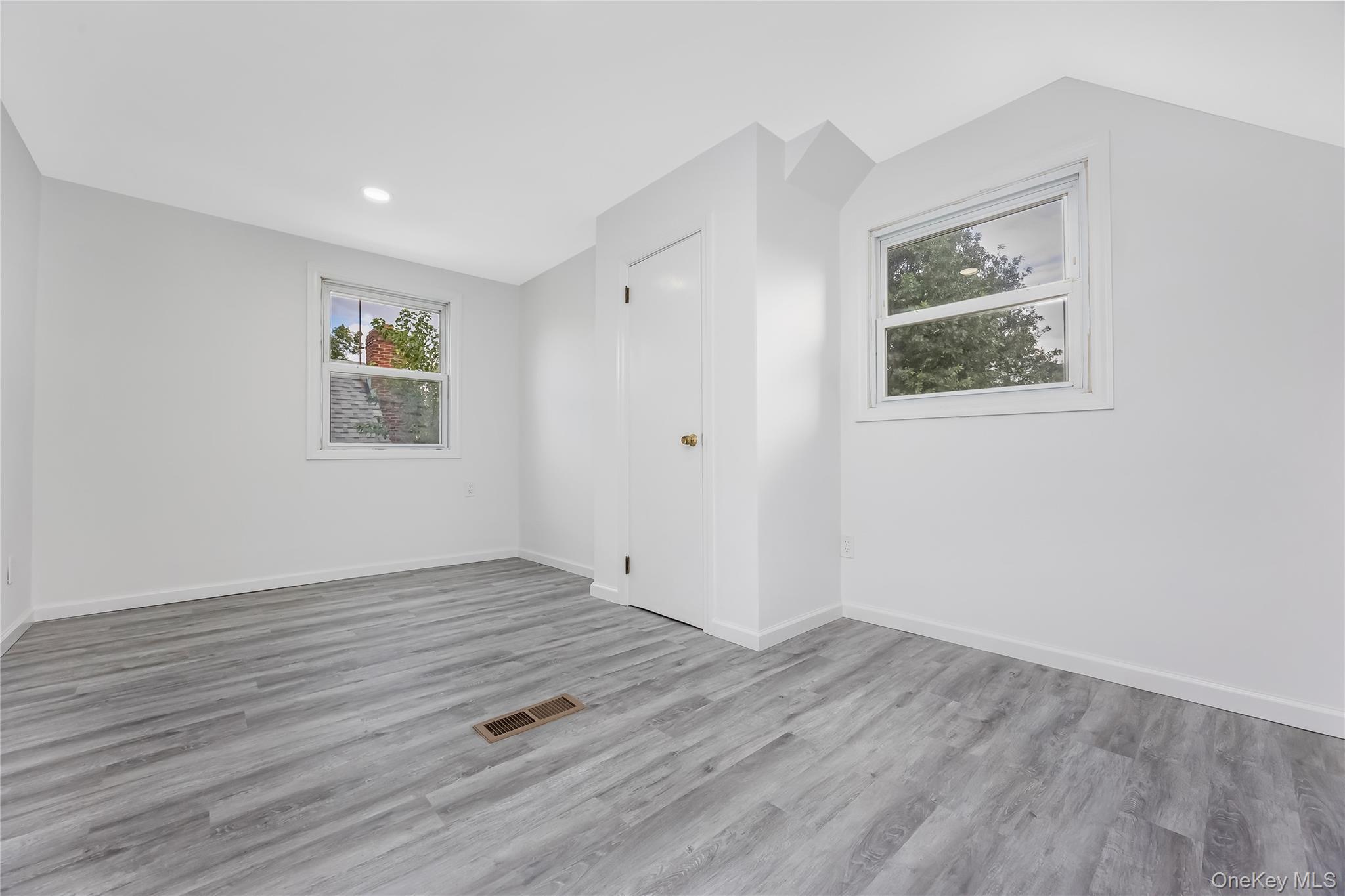 19808 120th Avenue Property Photo 7