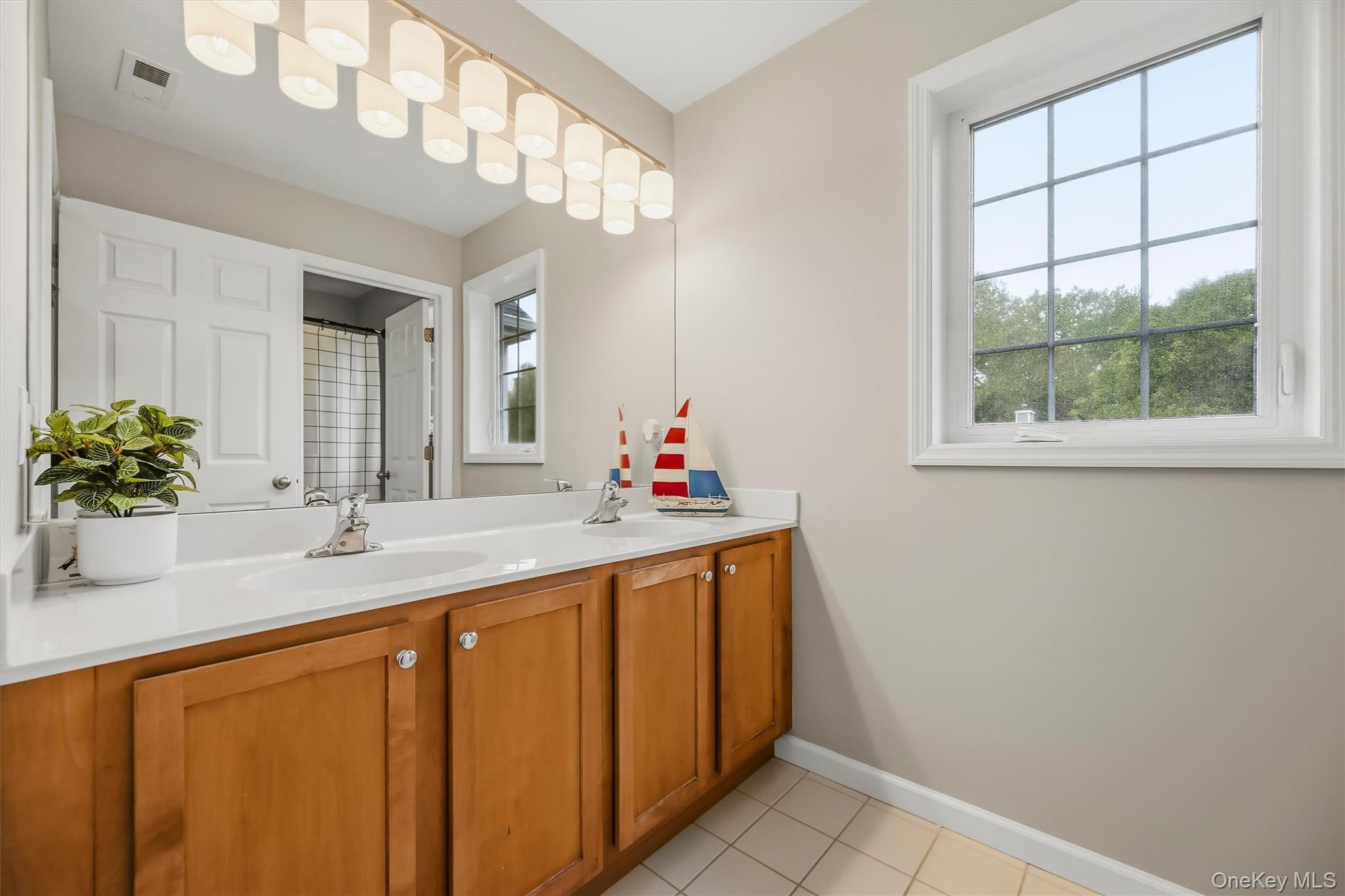 236 Buttonwood Way Property Photo 35