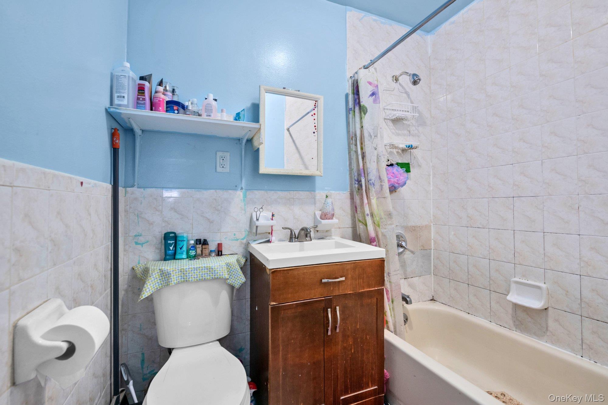 945a Herkimer Street A Property Photo 5