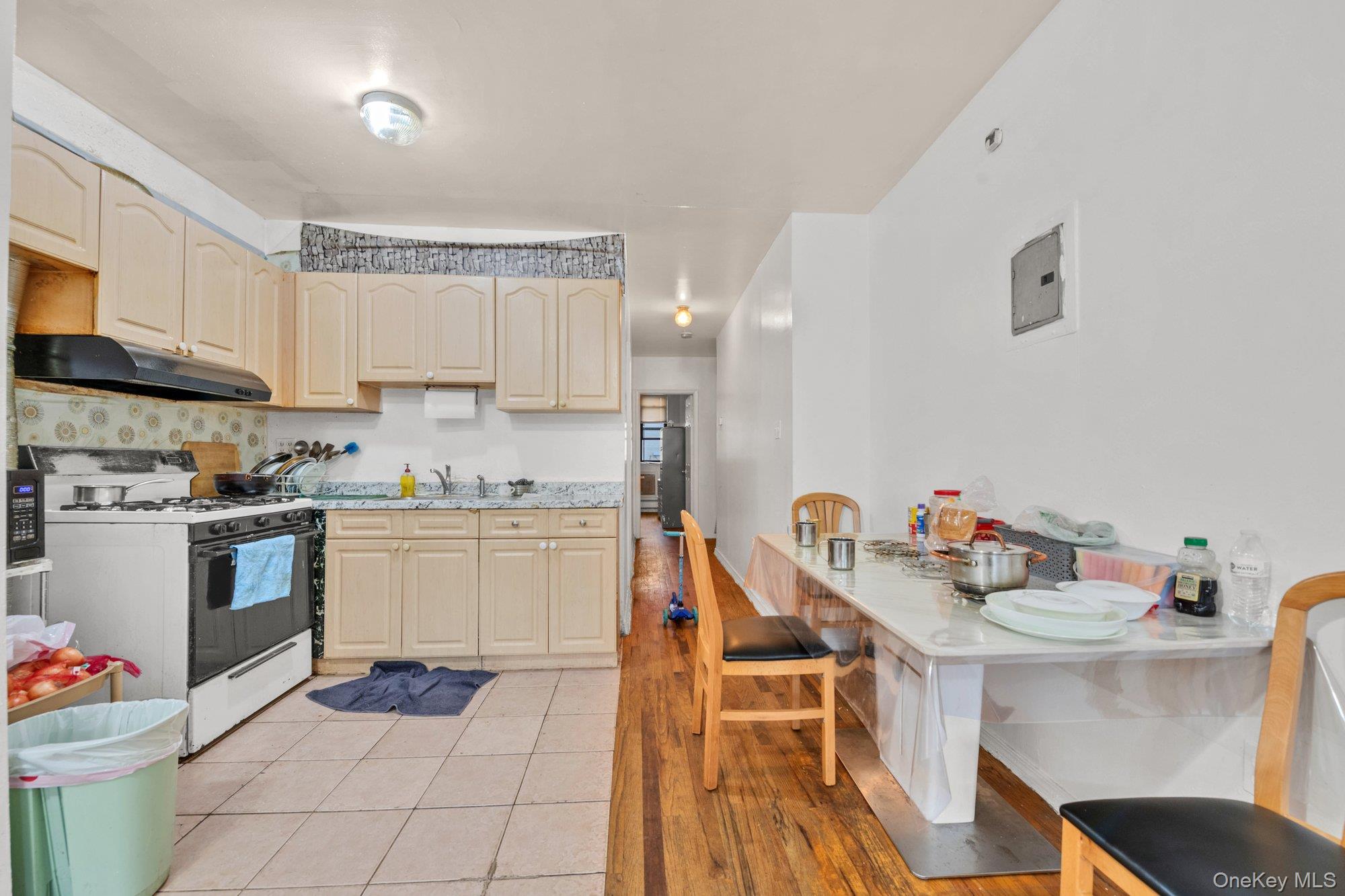 945a Herkimer Street A Property Photo 19