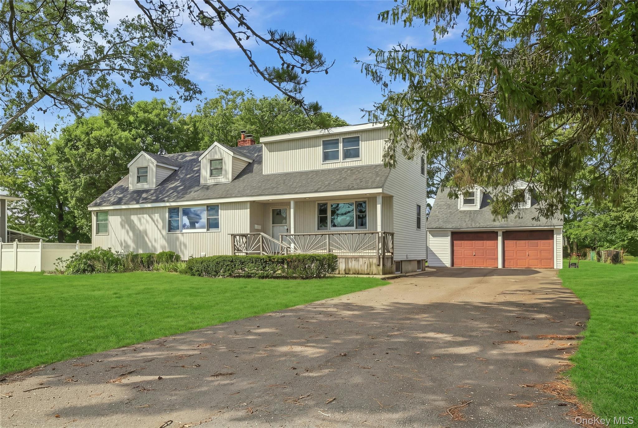 930 Tooker Avenue Property Photo 1