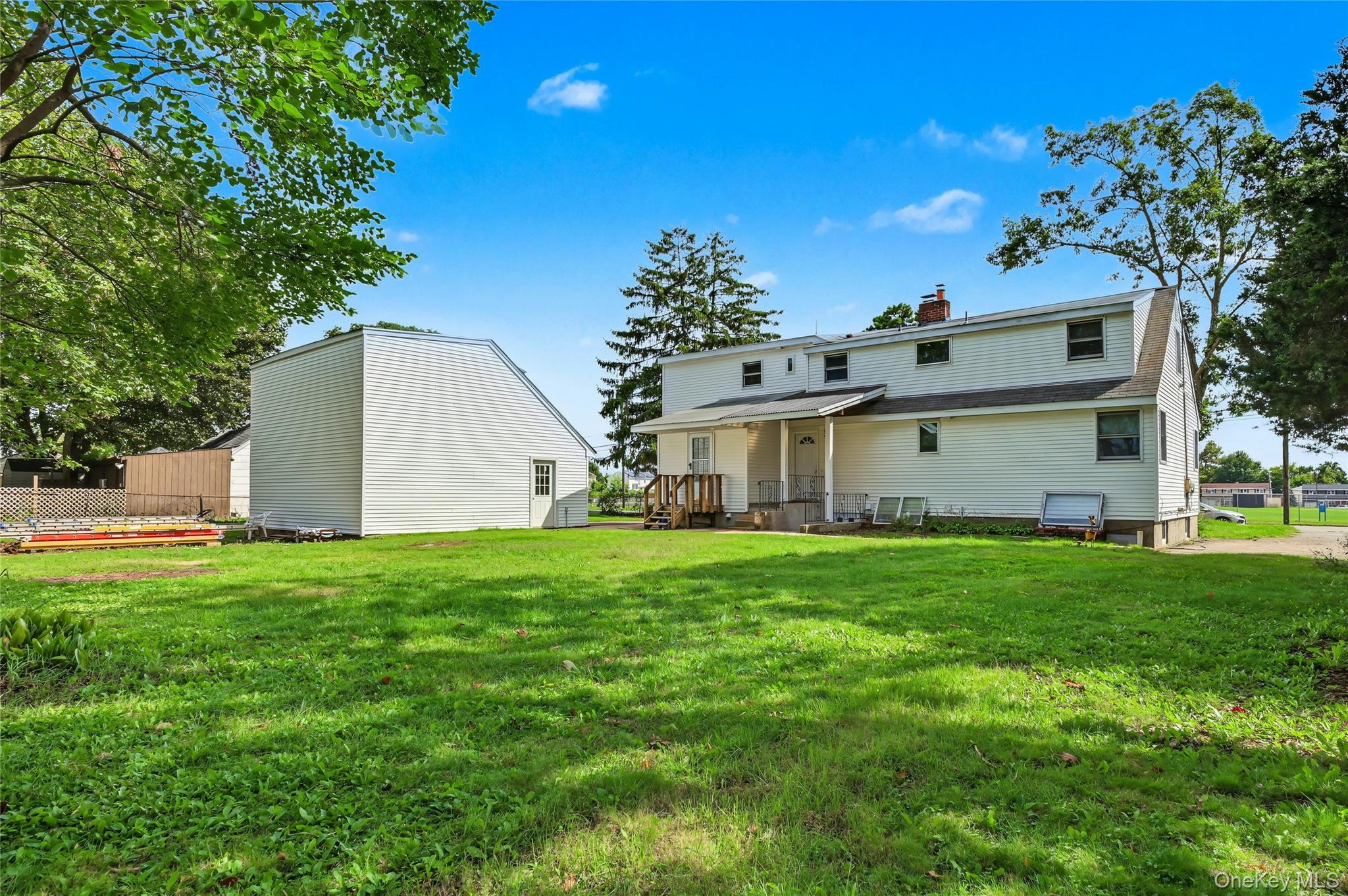 930 Tooker Avenue Property Photo 3