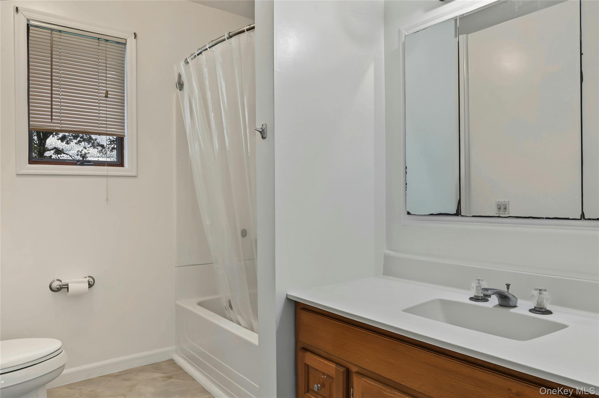 930 Tooker Avenue Property Photo 11