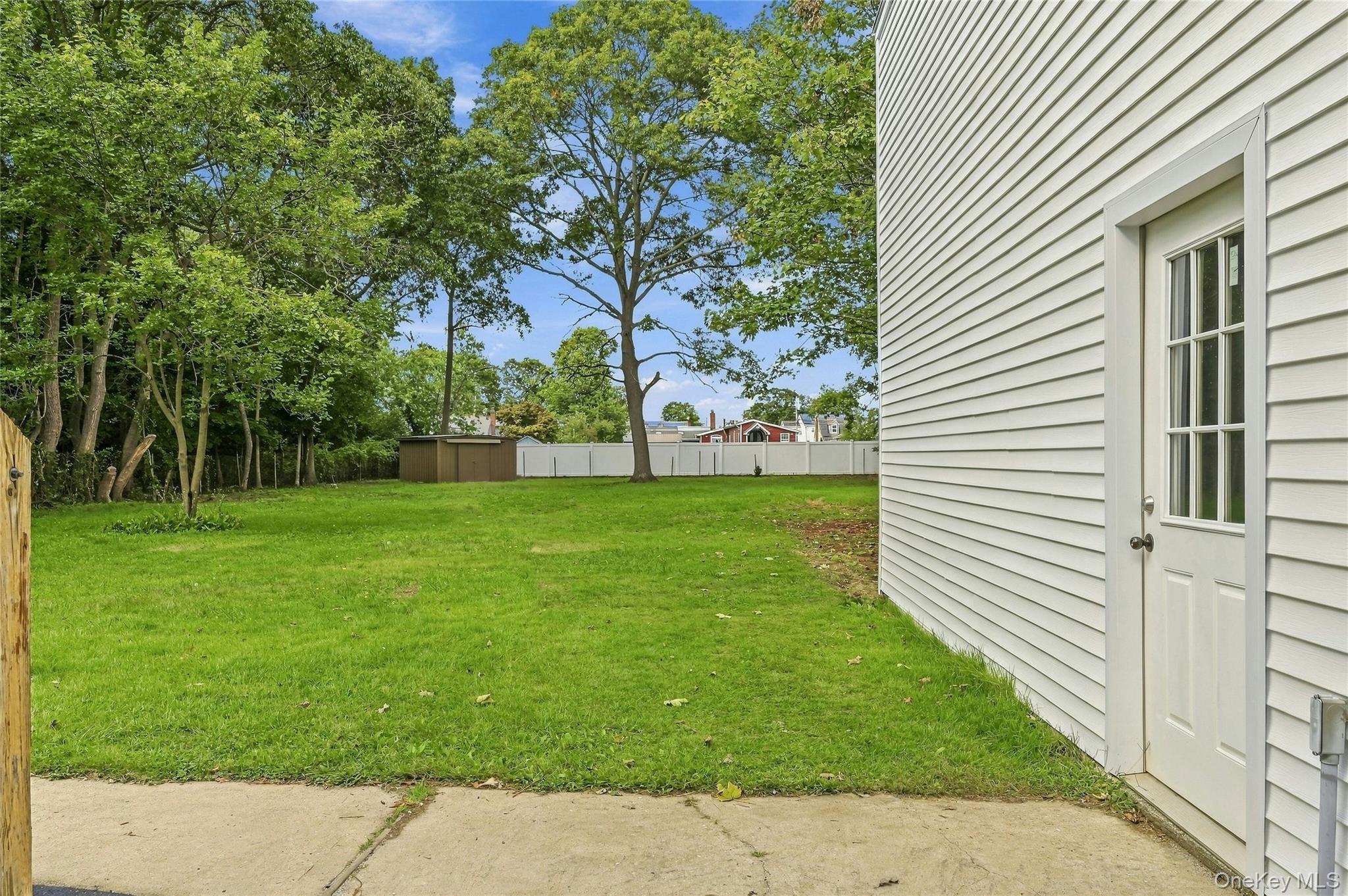 930 Tooker Avenue Property Photo 26