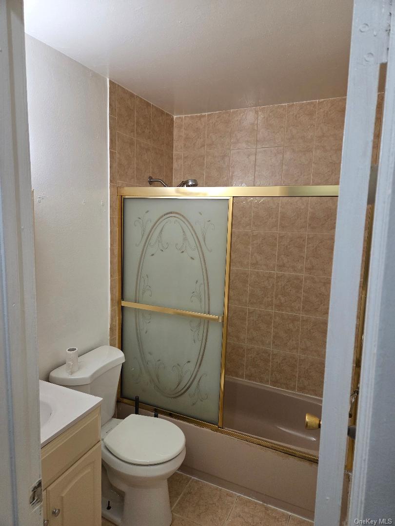 255-24 147 Drive Drive Property Photo 9