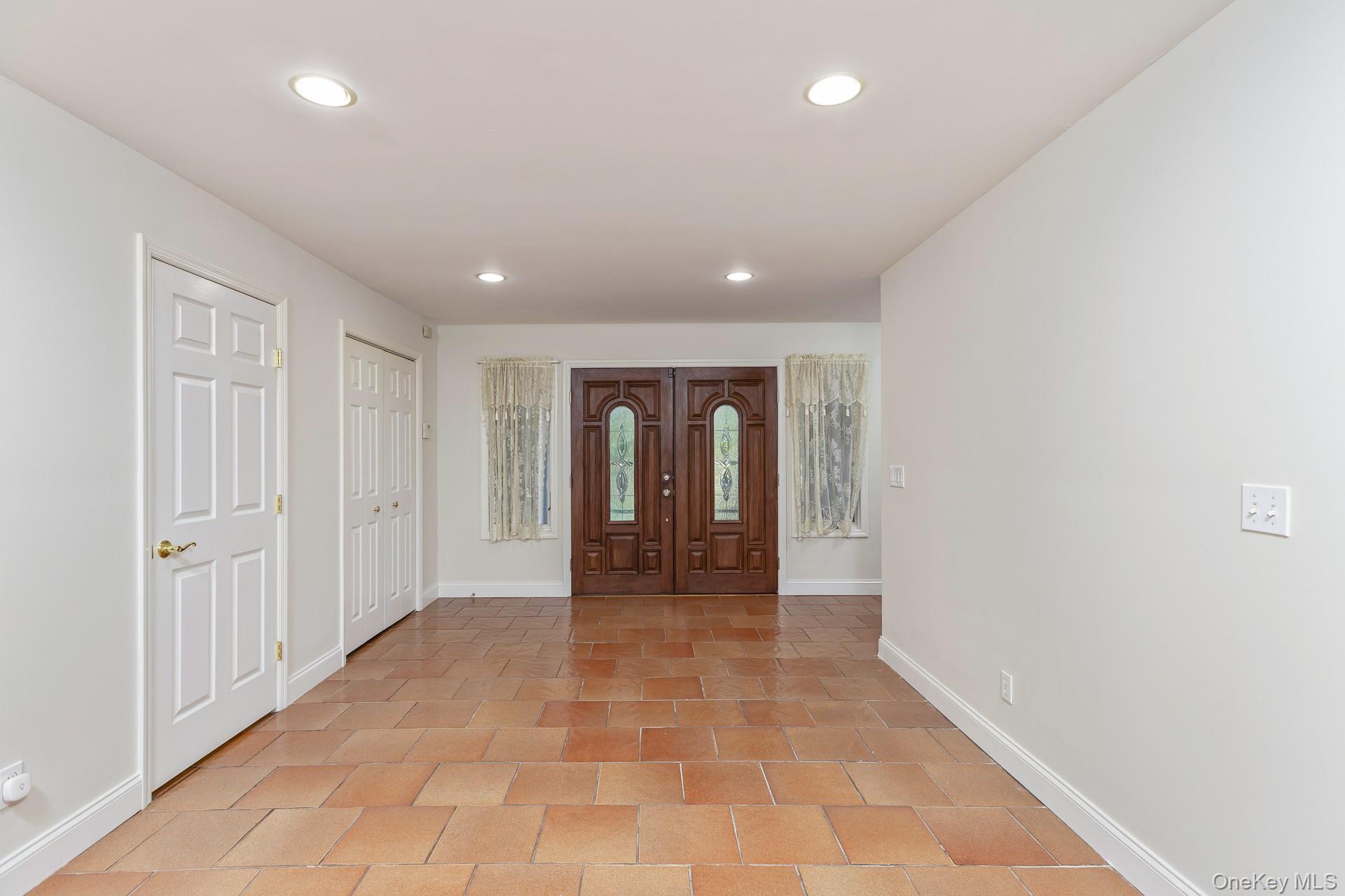 37 W Woodside Avenue Property Photo 6