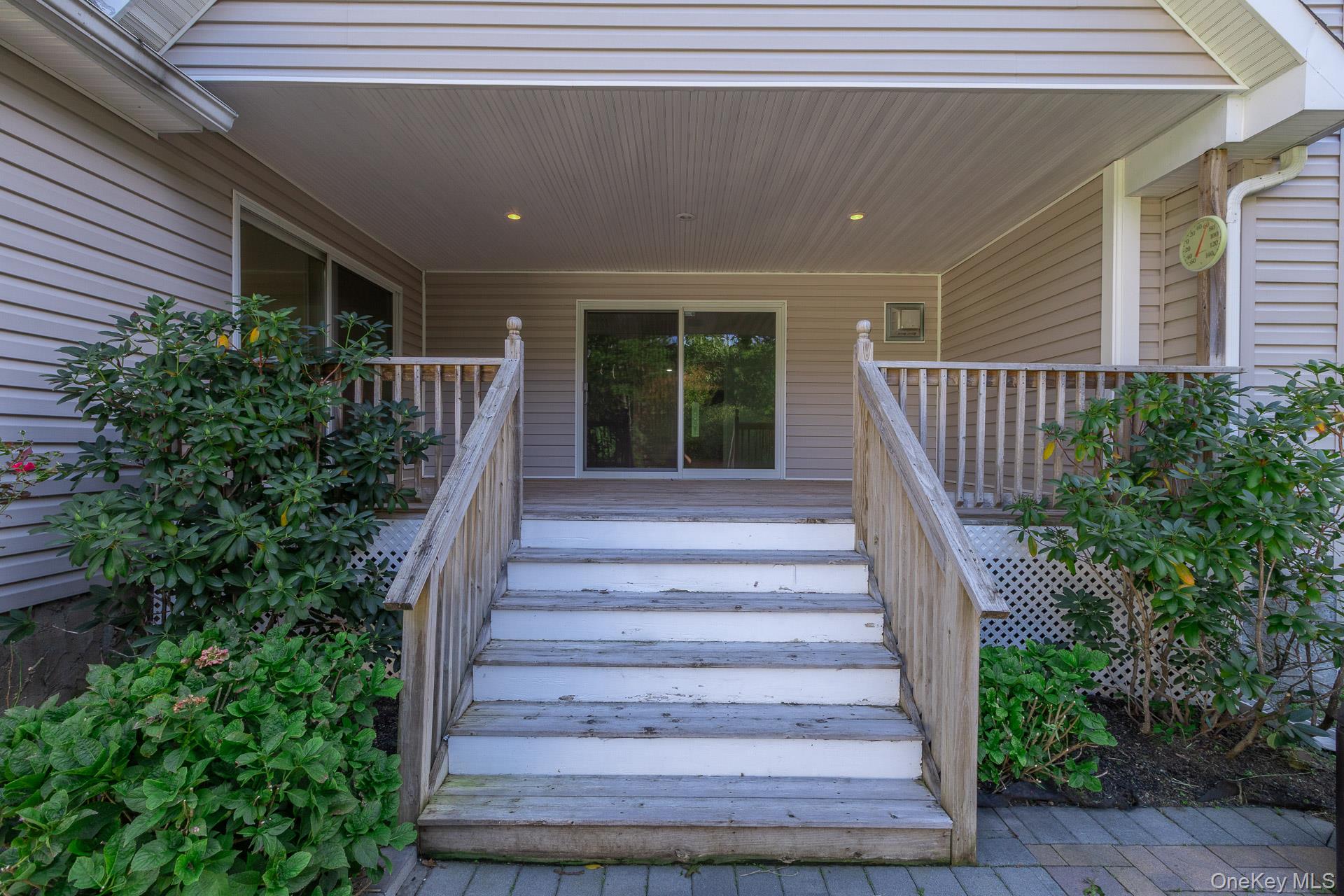 37 W Woodside Avenue Property Photo 40
