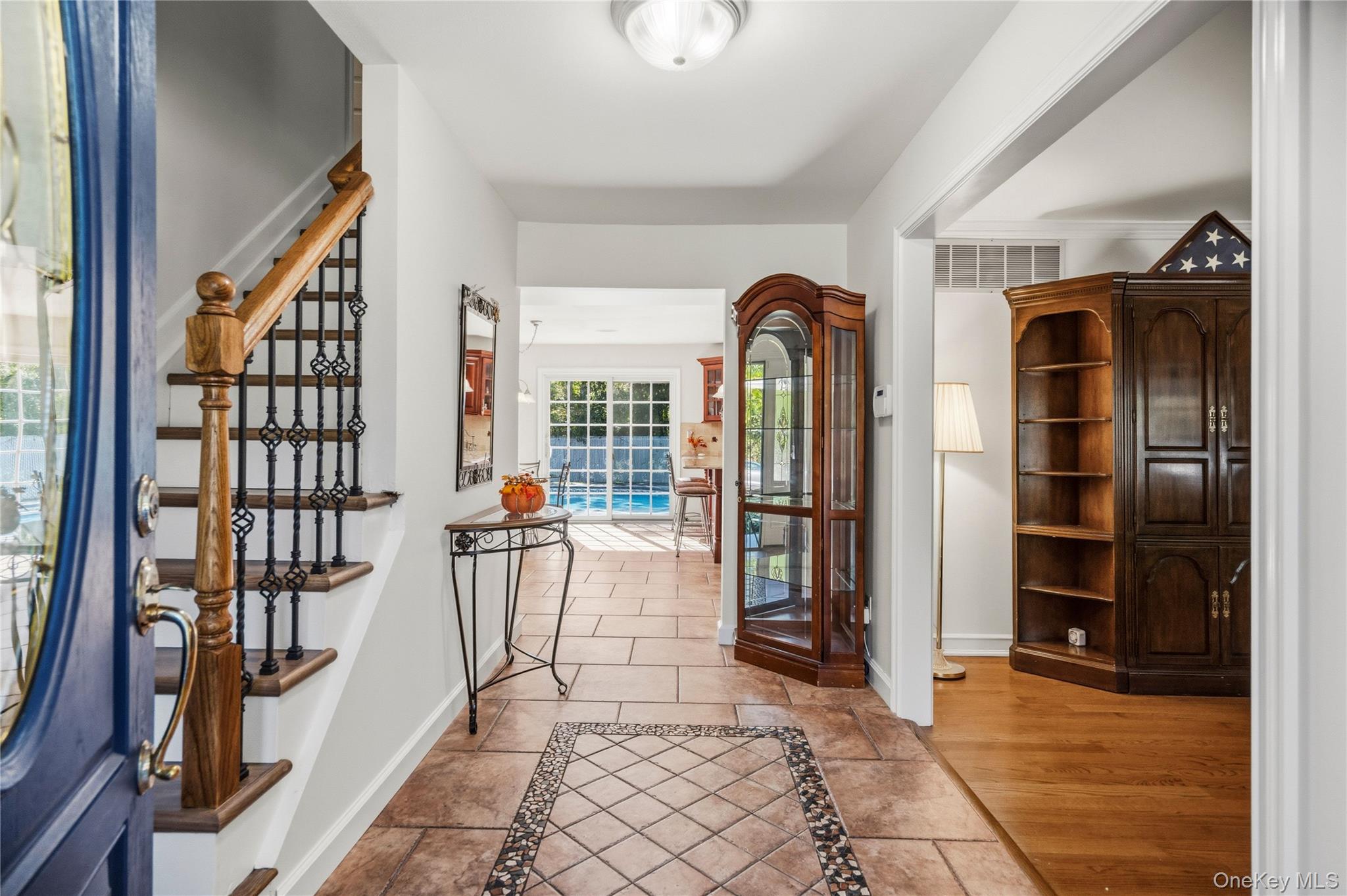 12 Brooktree Court Property Photo 6