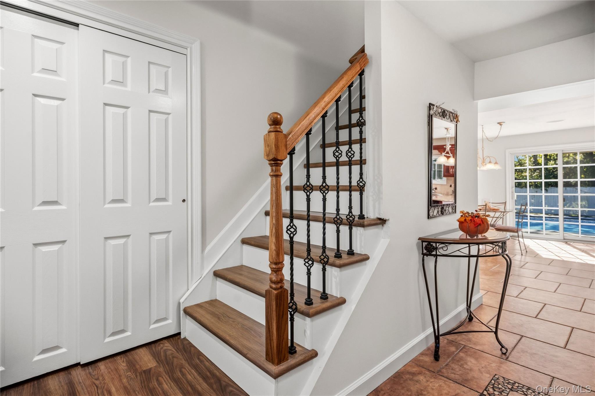 12 Brooktree Court Property Photo 7