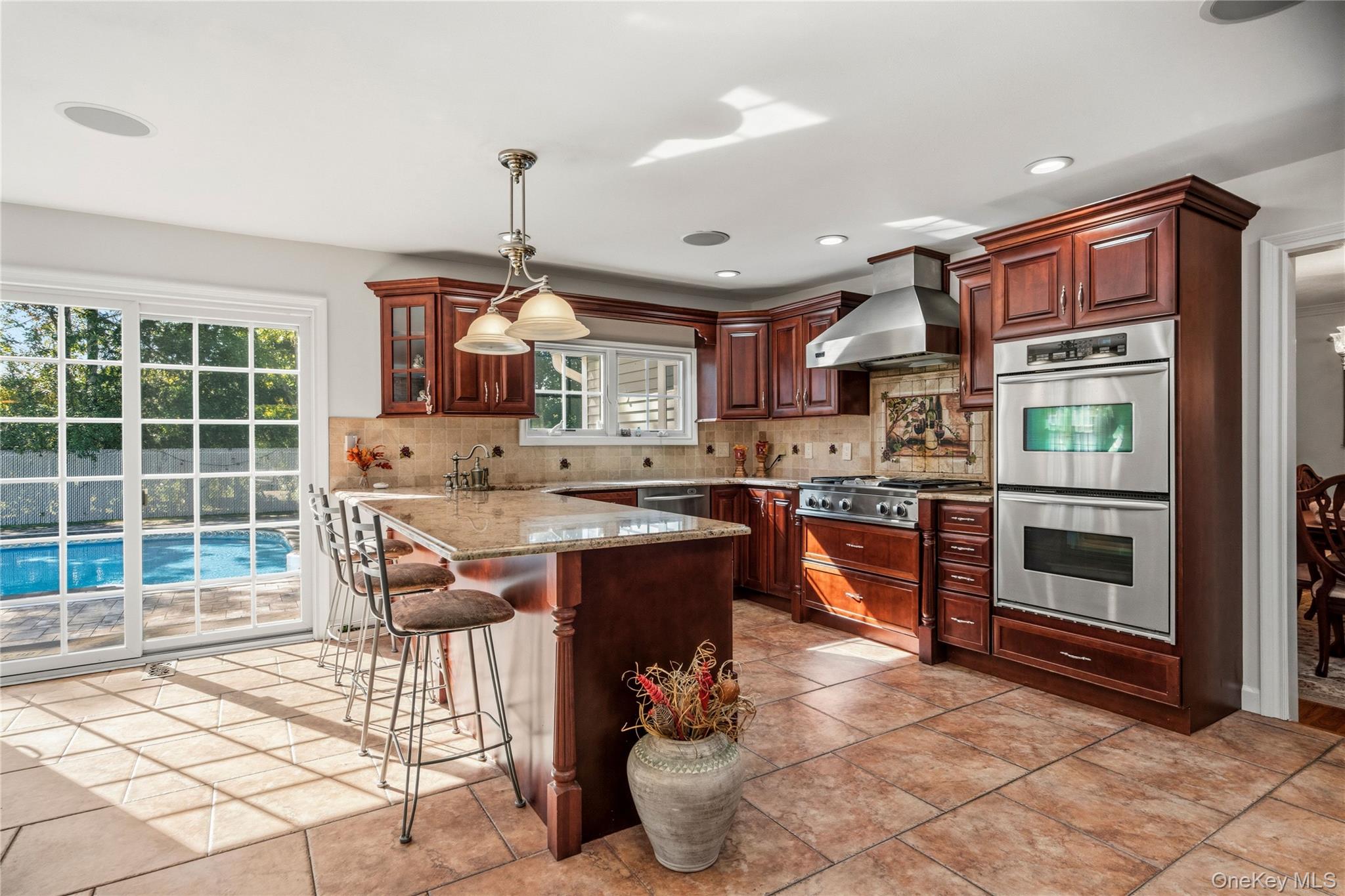 12 Brooktree Court Property Photo 8