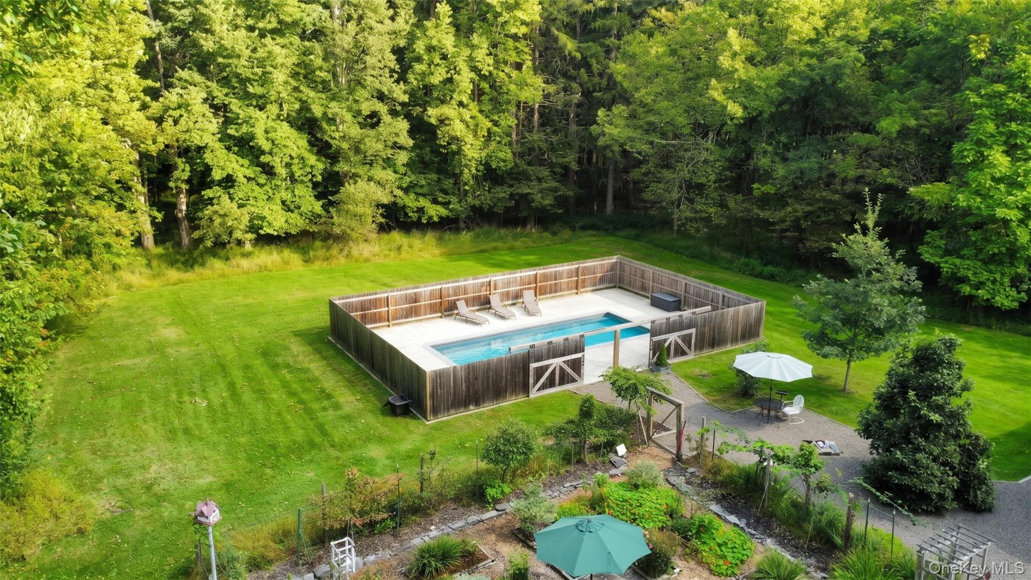 30 Devou Lane Property Photo 33