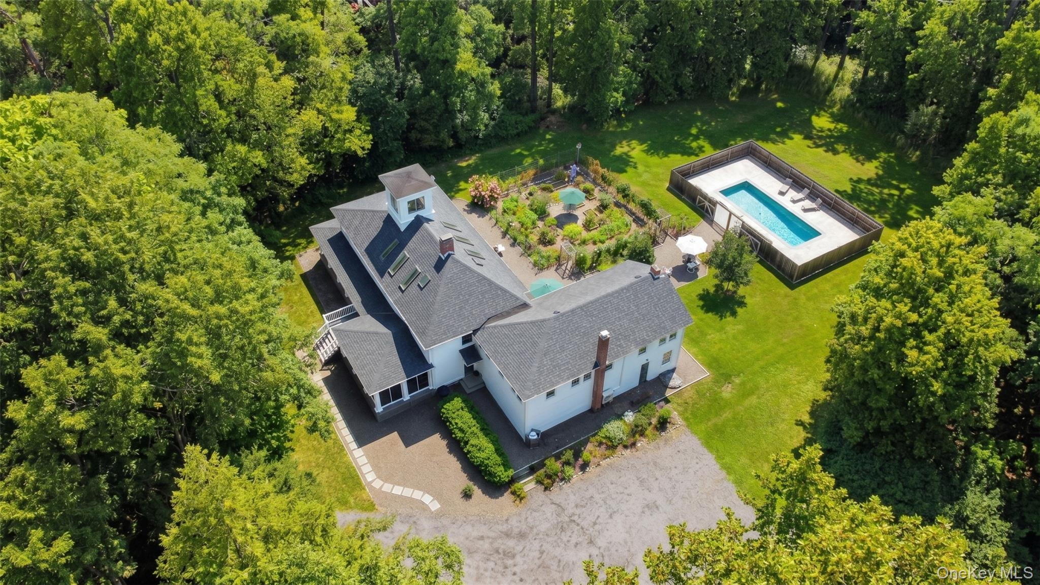 30 Devou Lane Property Photo 35