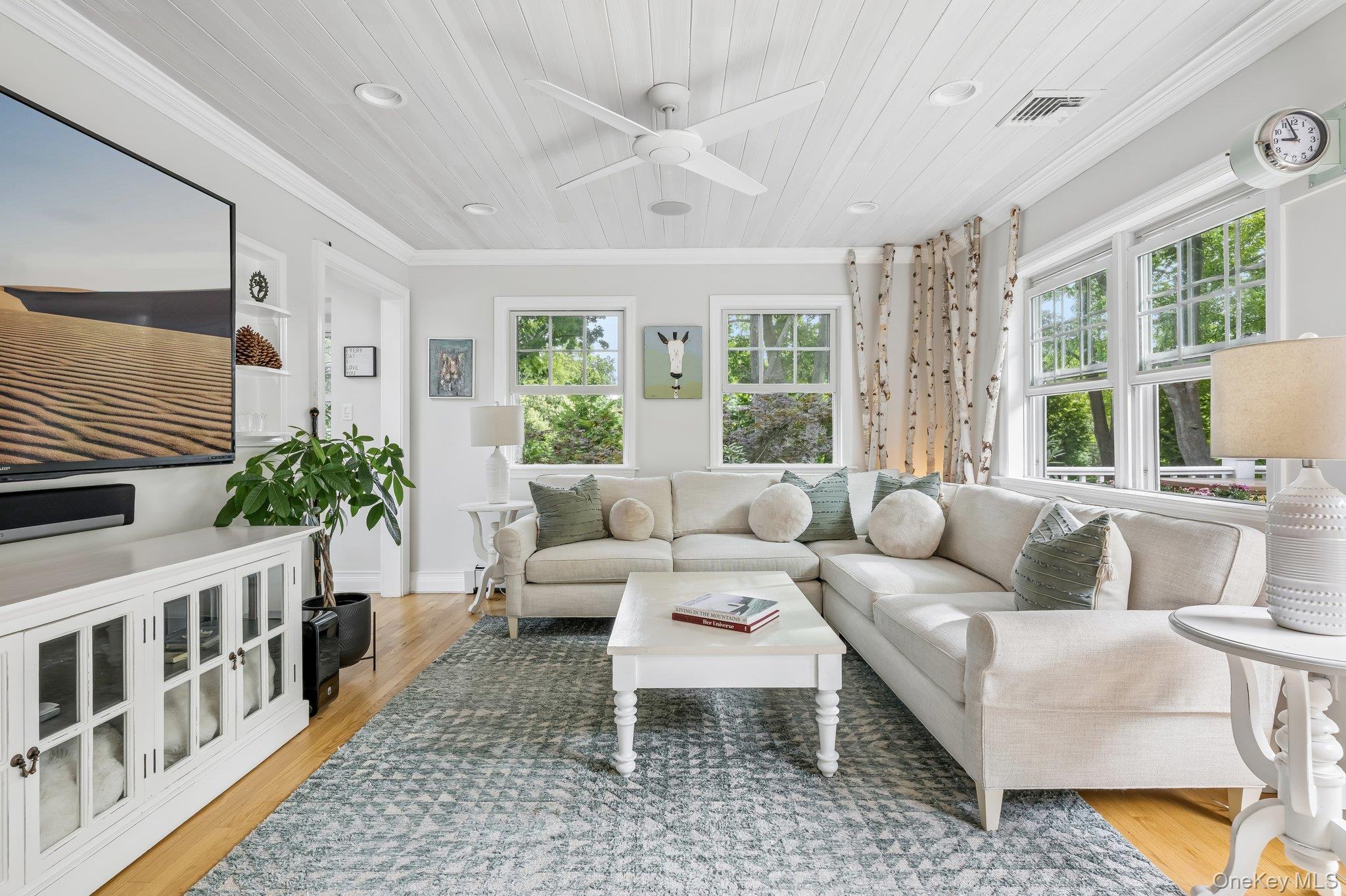 3 Andiron Lane Property Photo 10