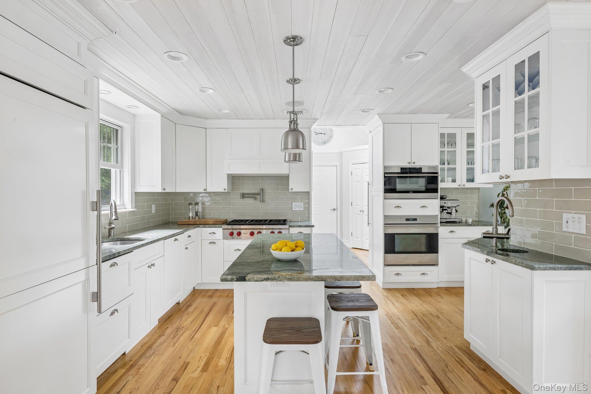 3 Andiron Lane Property Photo 11