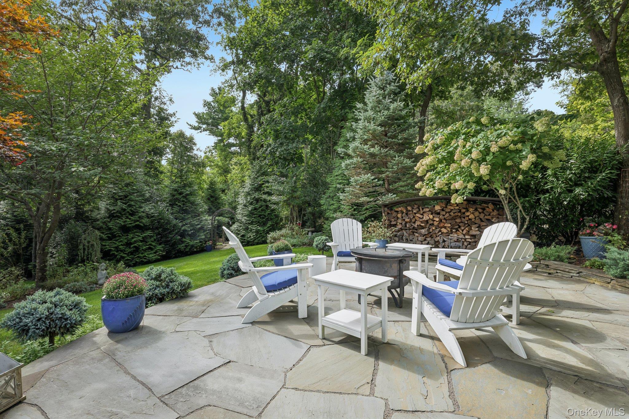 3 Andiron Lane Property Photo 36