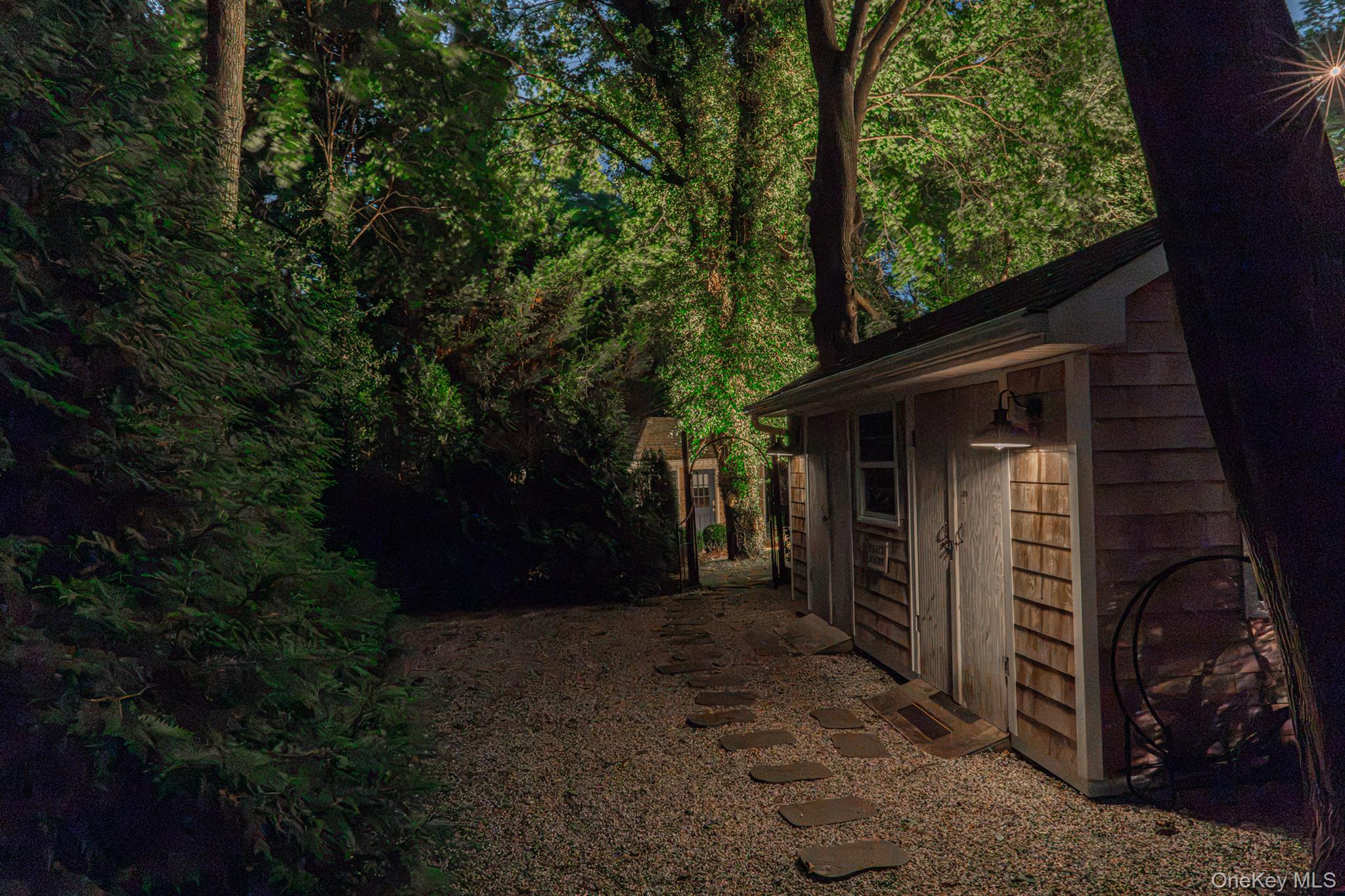 3 Andiron Lane Property Photo 44