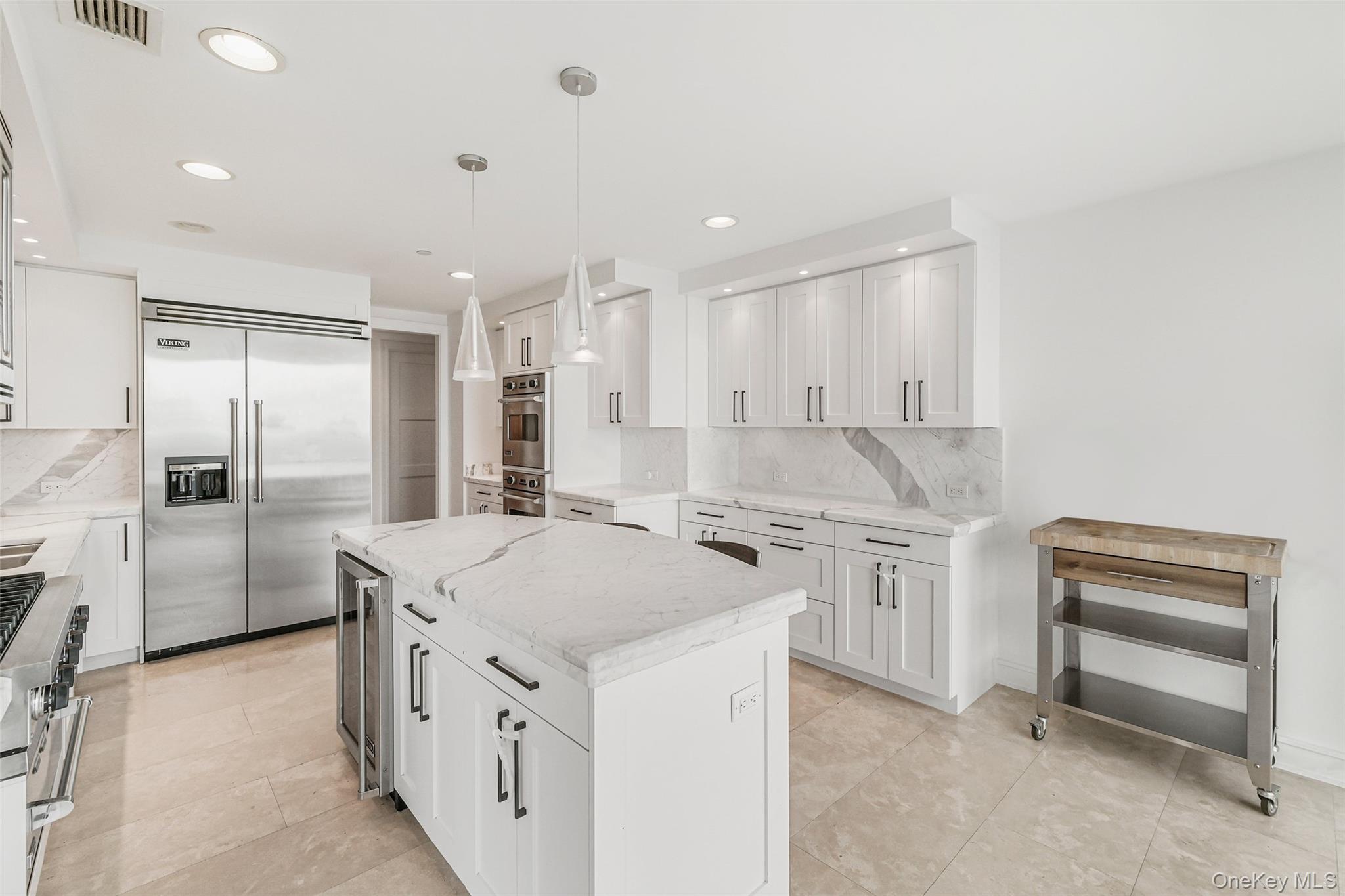 1 Renaissance Square Property Photo 9