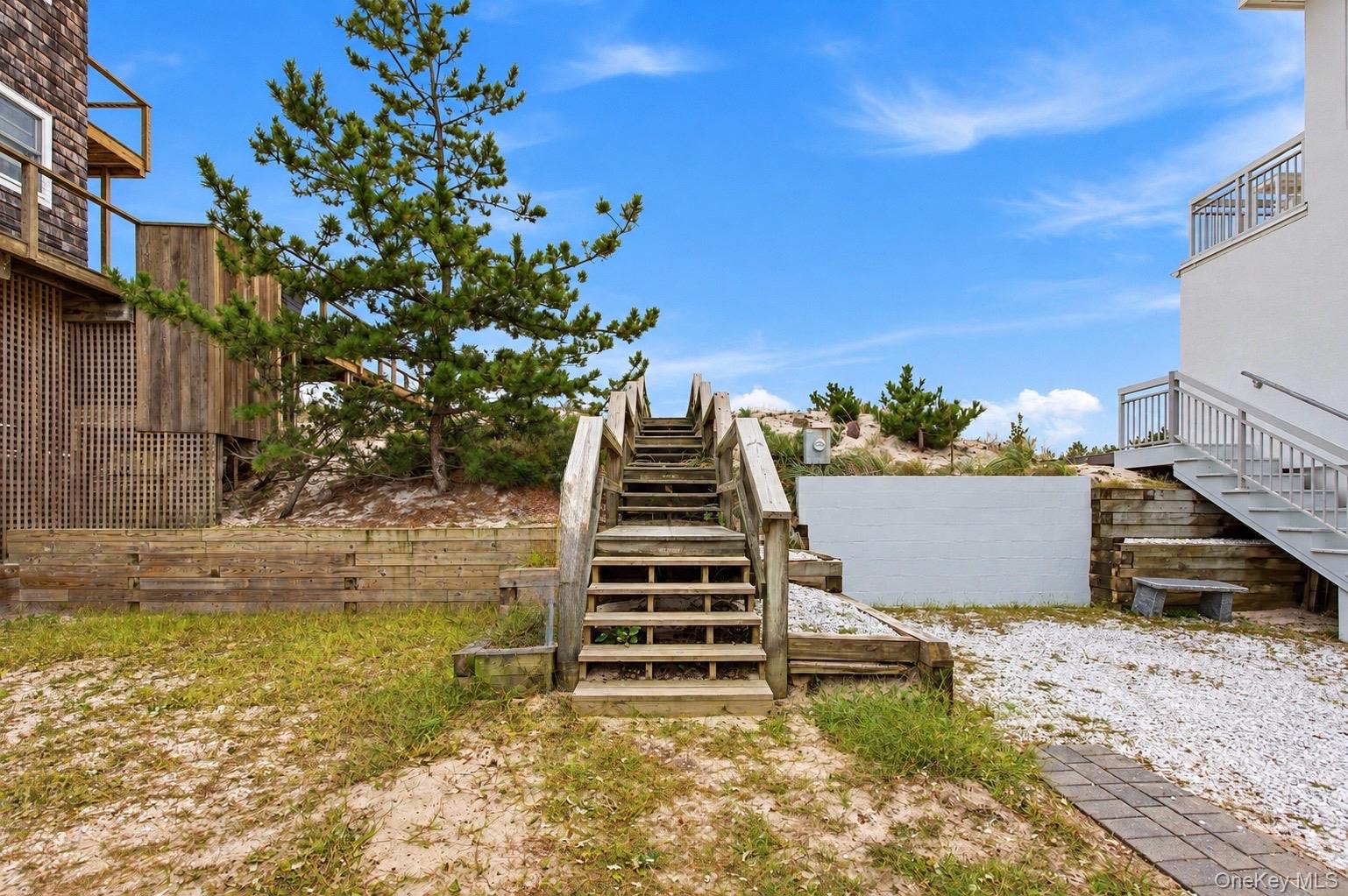 409 A Dune Road Property Photo 9