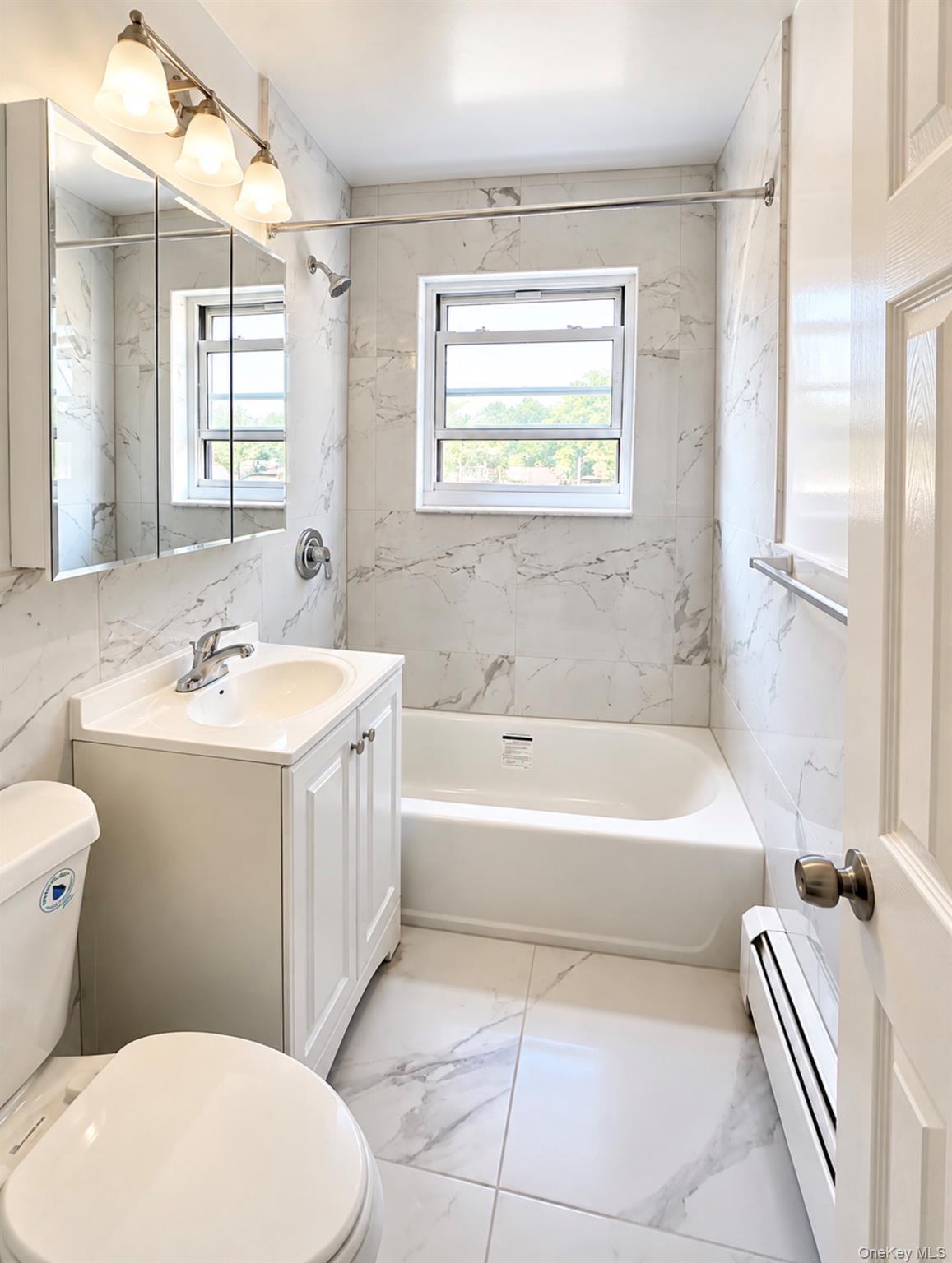 14944 Melbourne Avenue A Property Photo 3