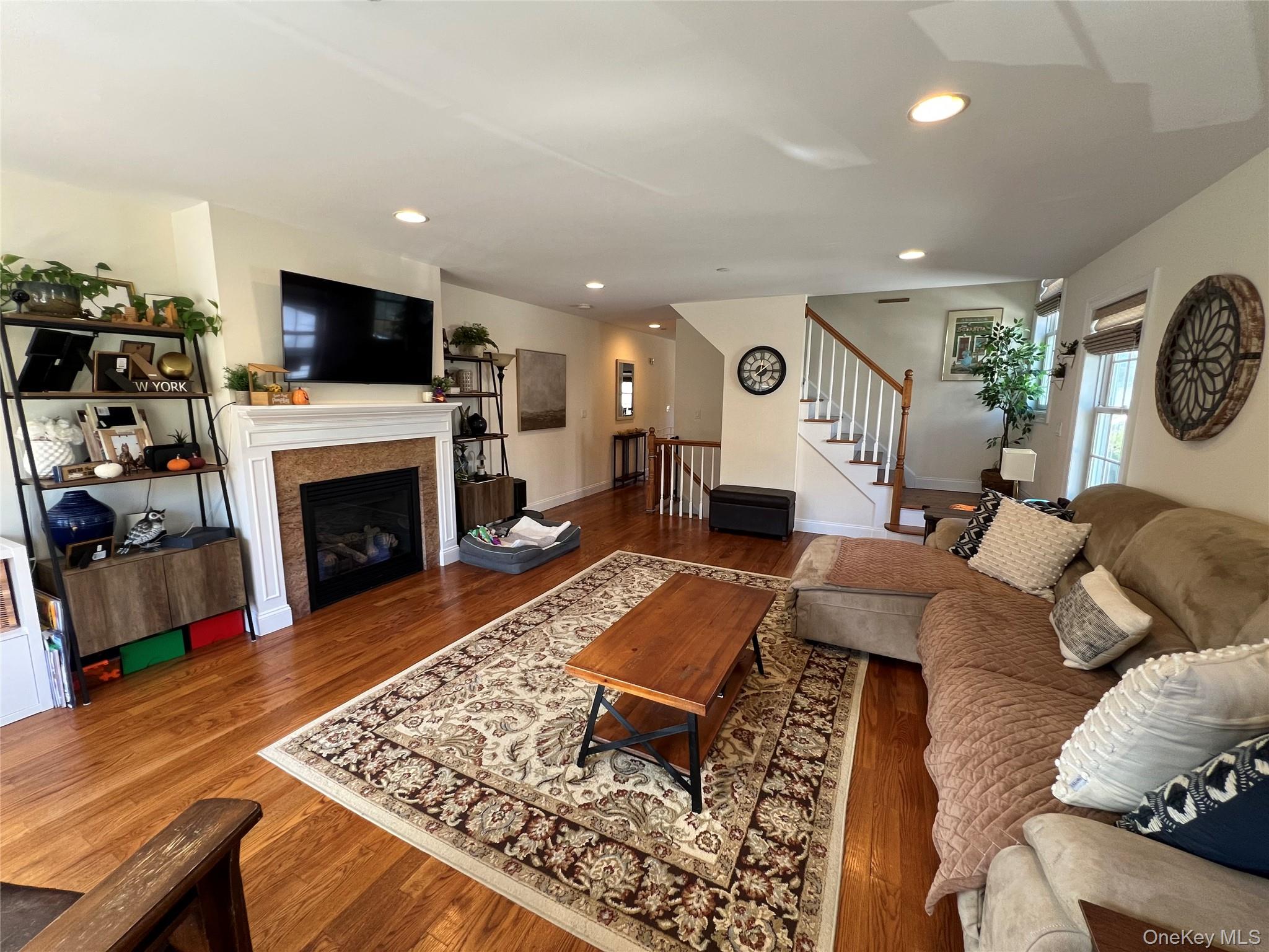 65 Lincoln Avenue 63 Property Photo 5