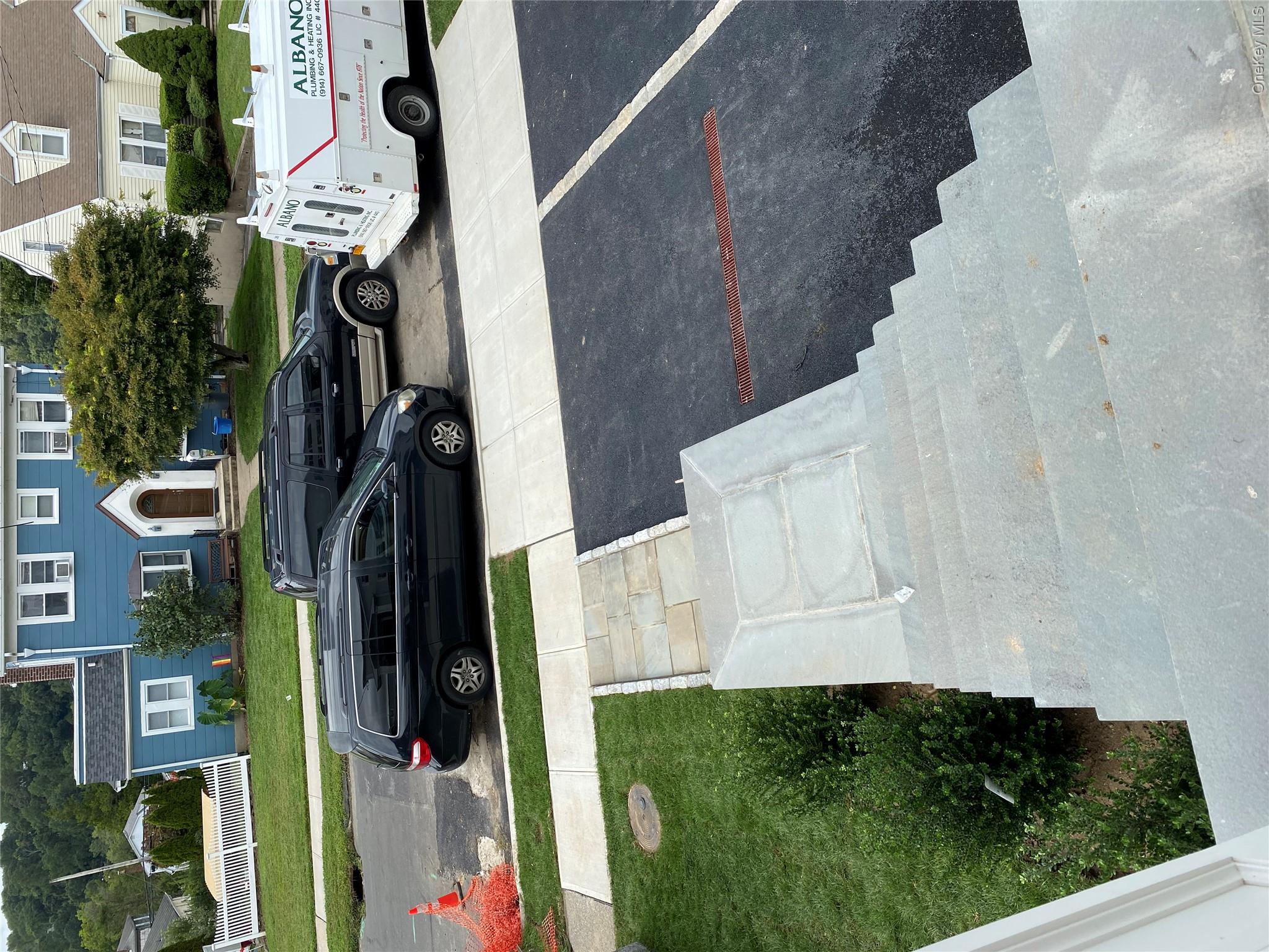 162 Gainsborg Avenue B Property Photo 2