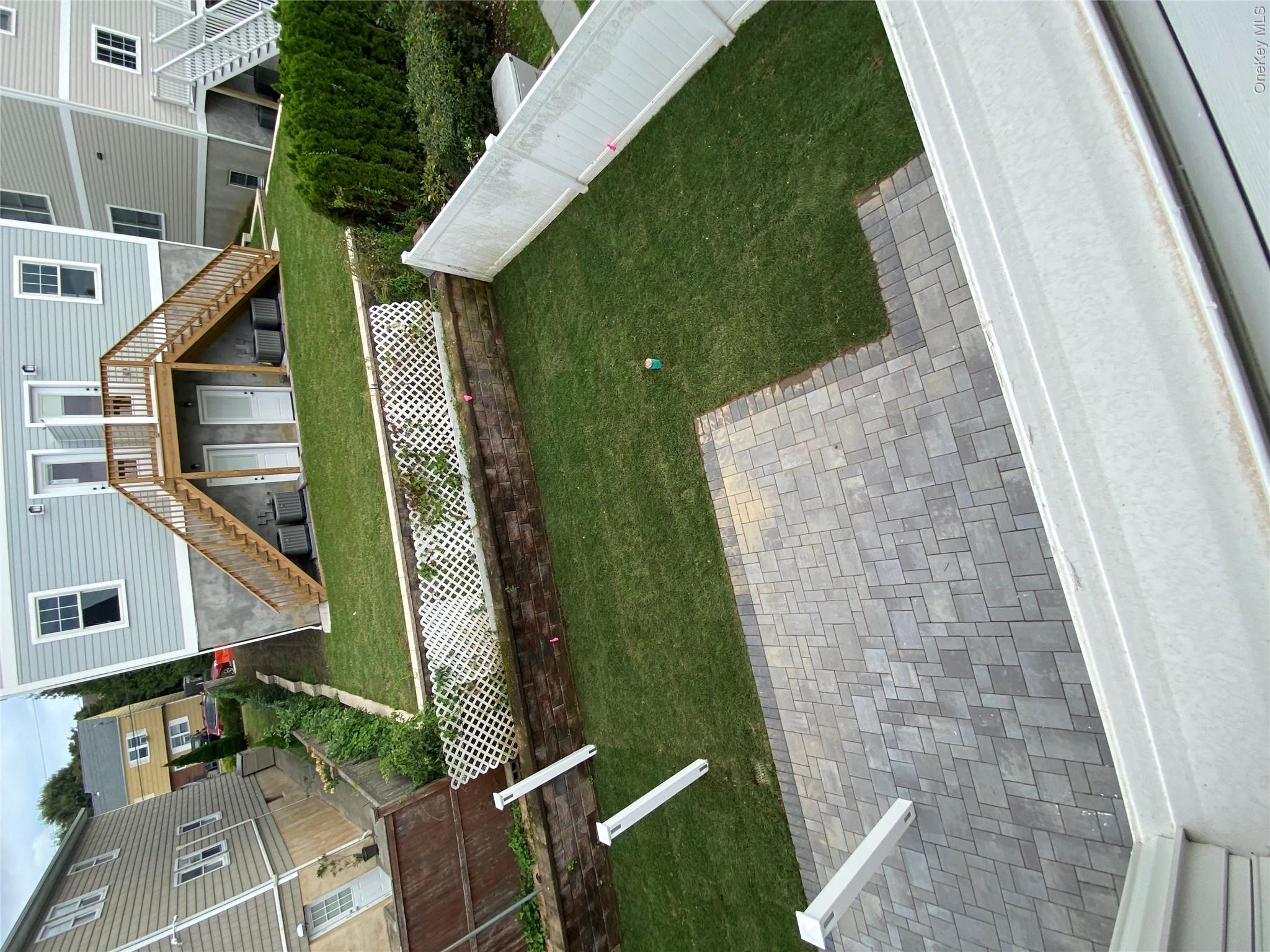 162 Gainsborg Avenue B Property Photo 10